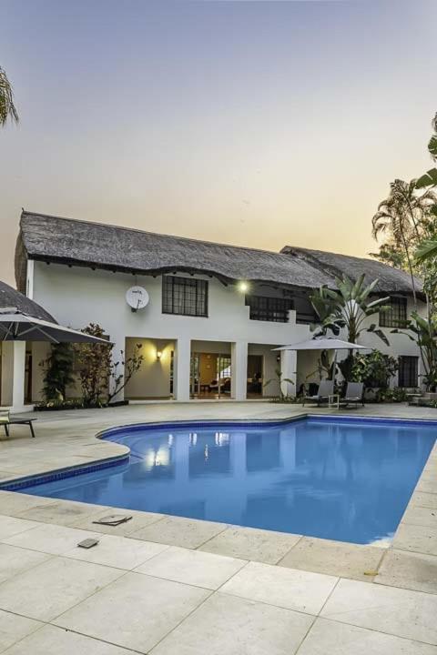 Royal Bakoena Hamiltonparks Country Lodge