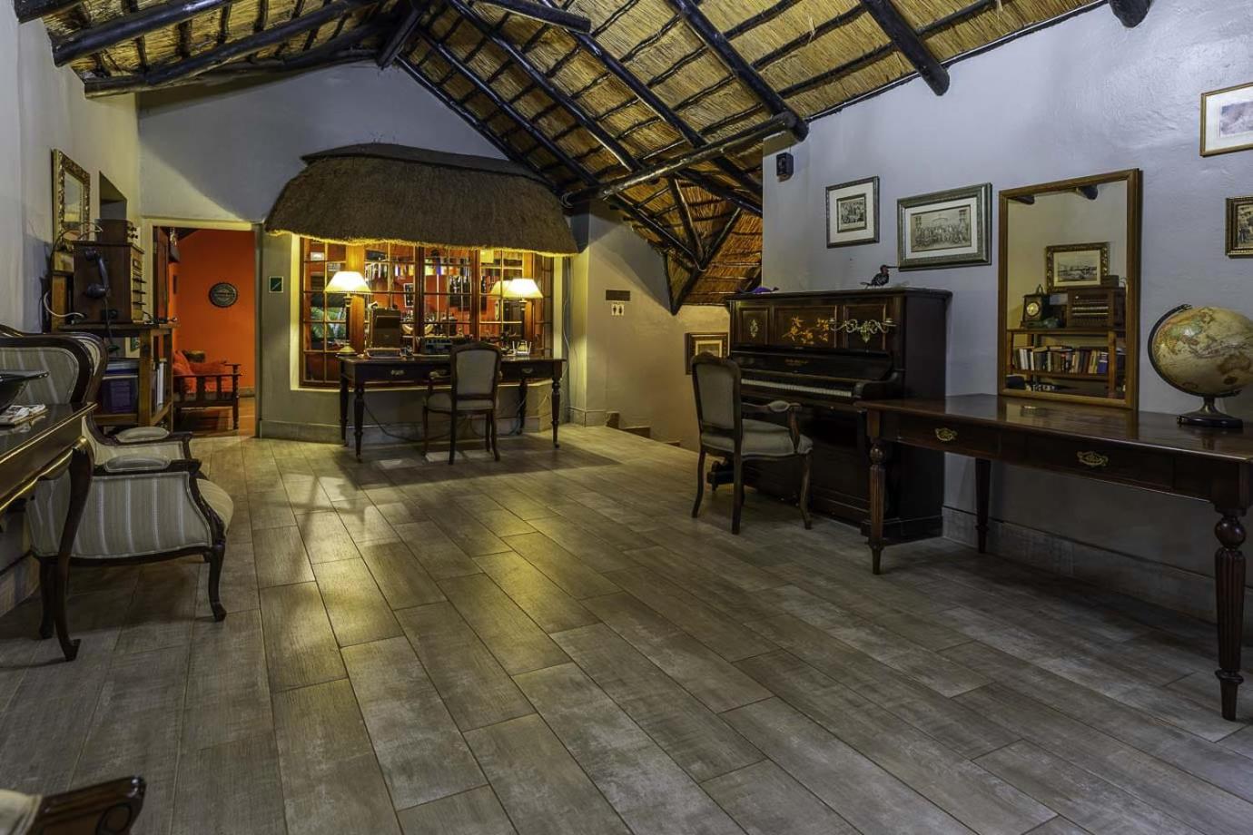 Royal Bakoena Hamiltonparks Country Lodge
