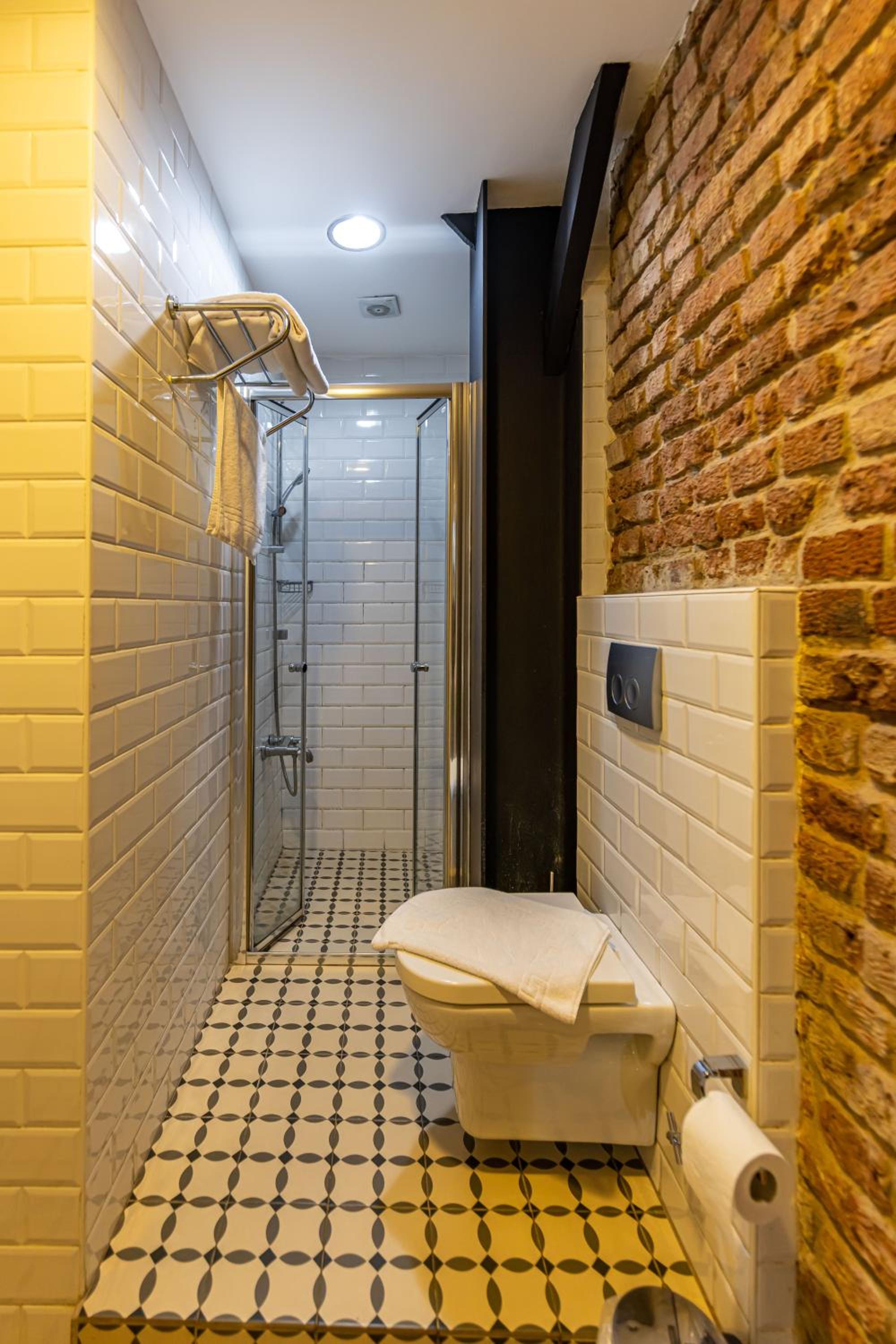 Calanthe Residence - Image 56