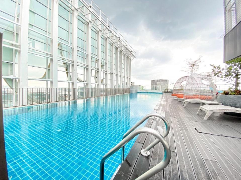 Suasana Suite by RR JBcity