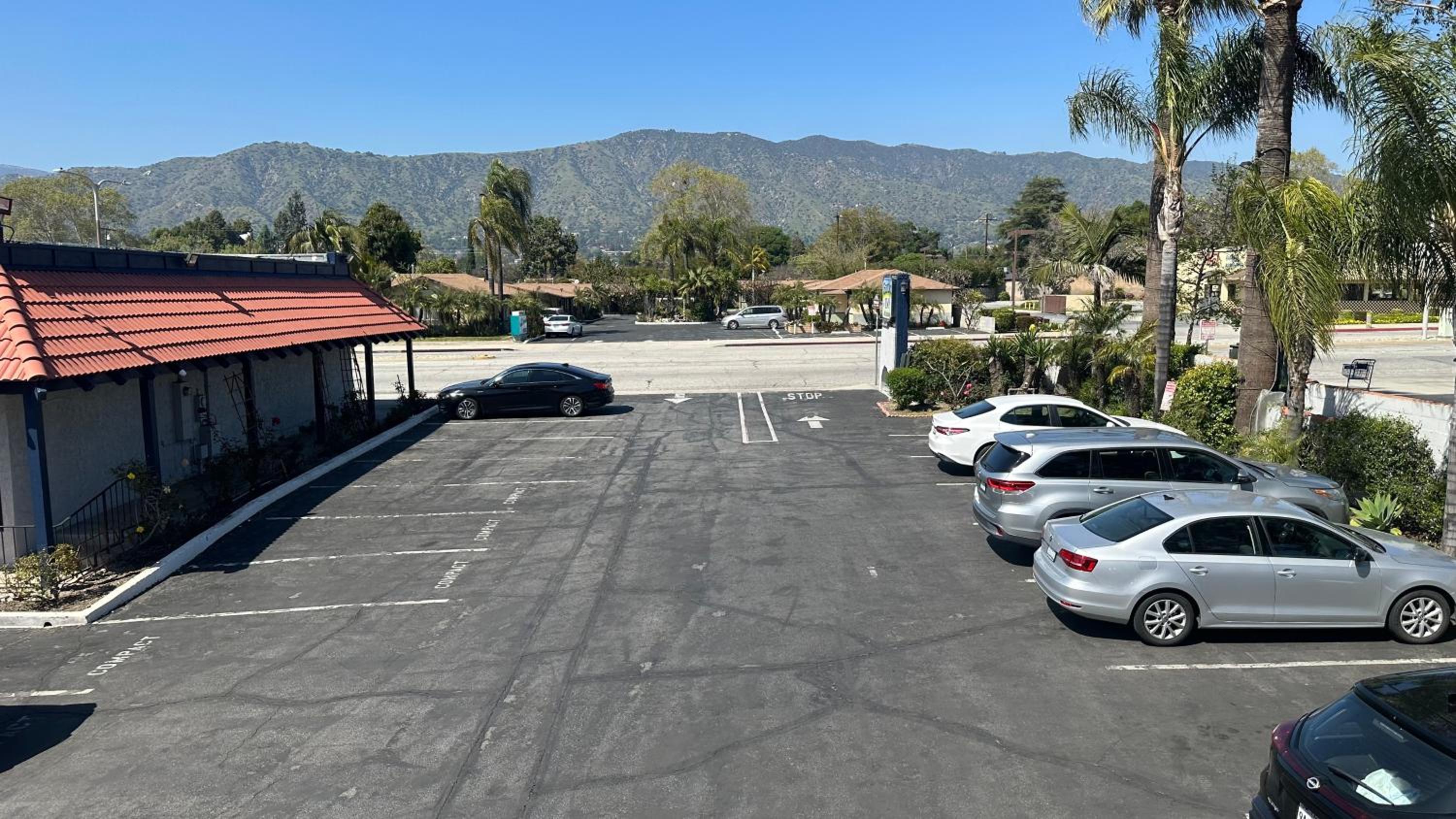 Garden Inn and Suites Glendora - Property Image 23