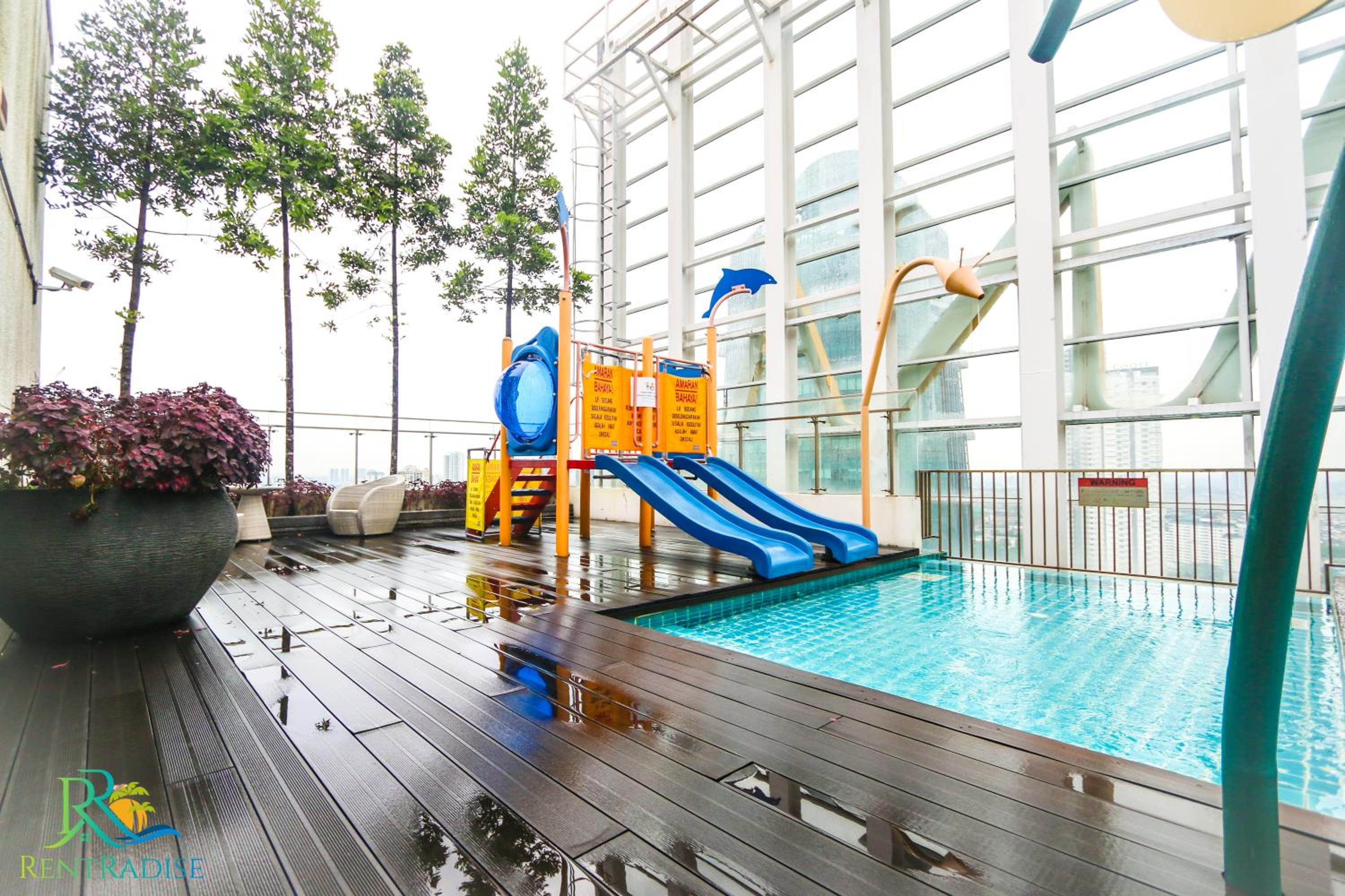 Suasana Suite by RR JBcity