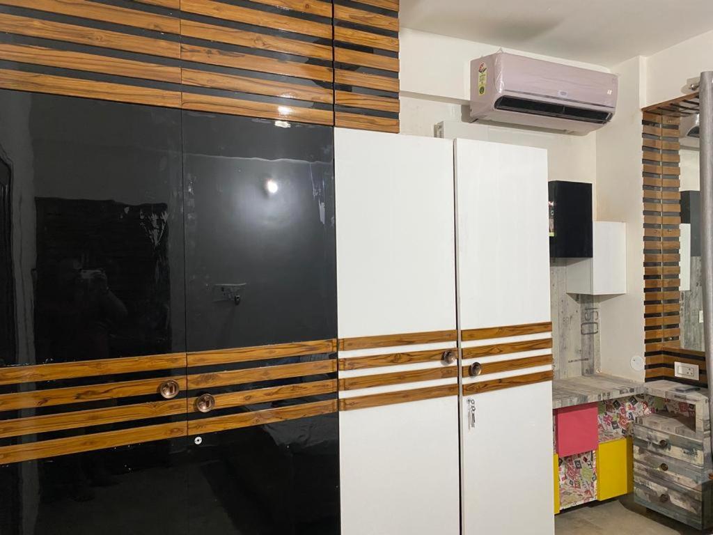 Fancy and Modern Apartment view 2