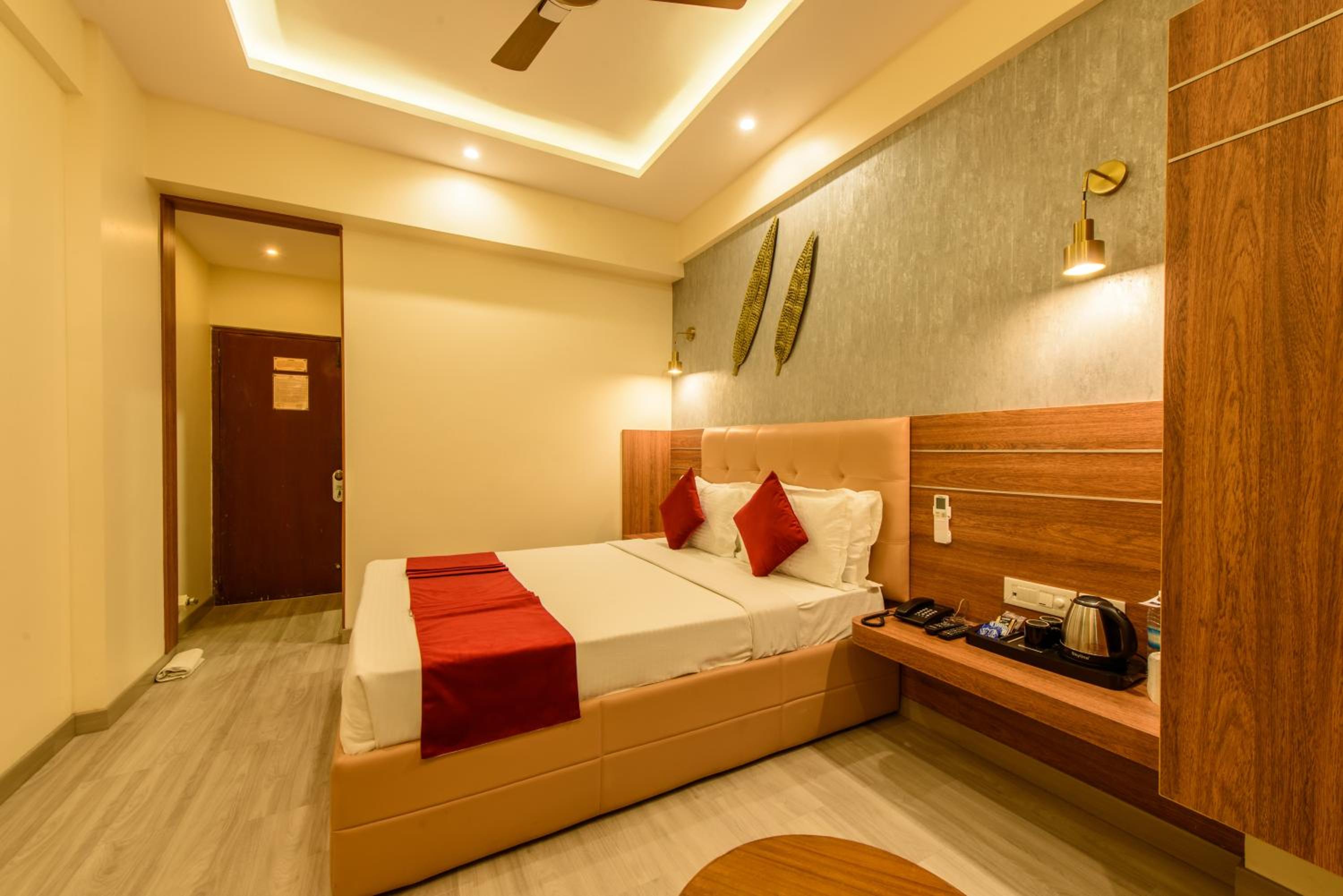 Bangalore Gate Hotel & Conferences