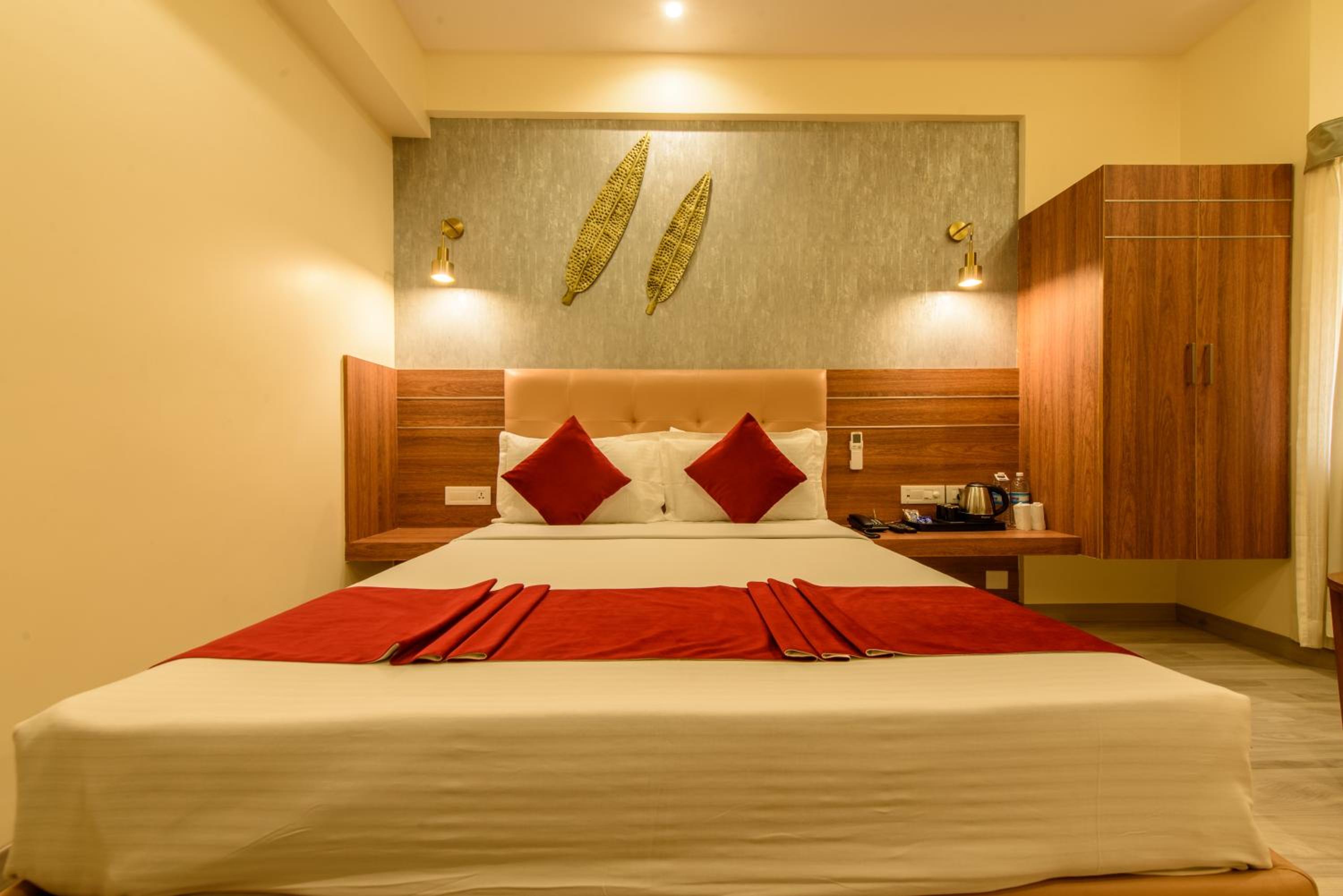 Bangalore Gate Hotel & Conferences