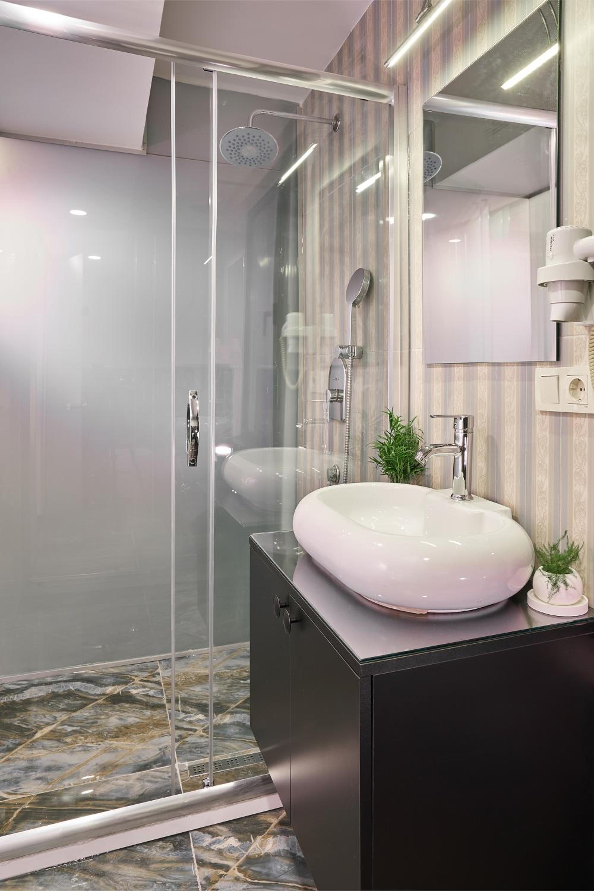 Actuel Life Hotel