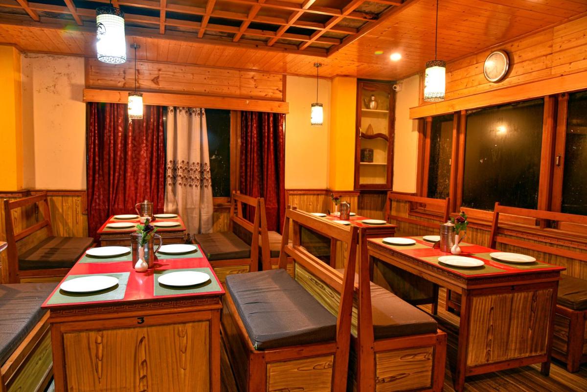 restaurant