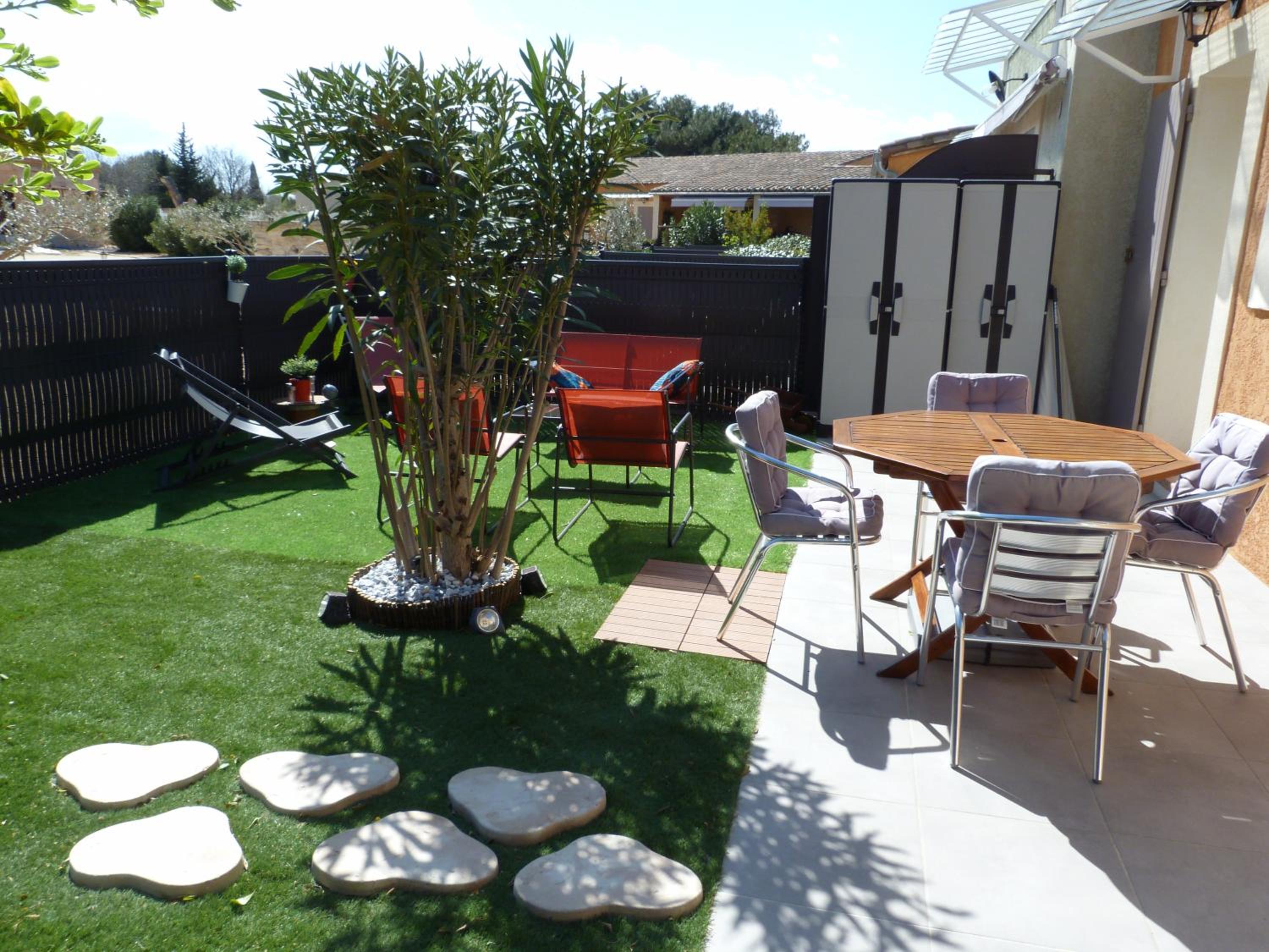 appart cosy avec son exterieur chaleureux,piscine et parking prive view 5