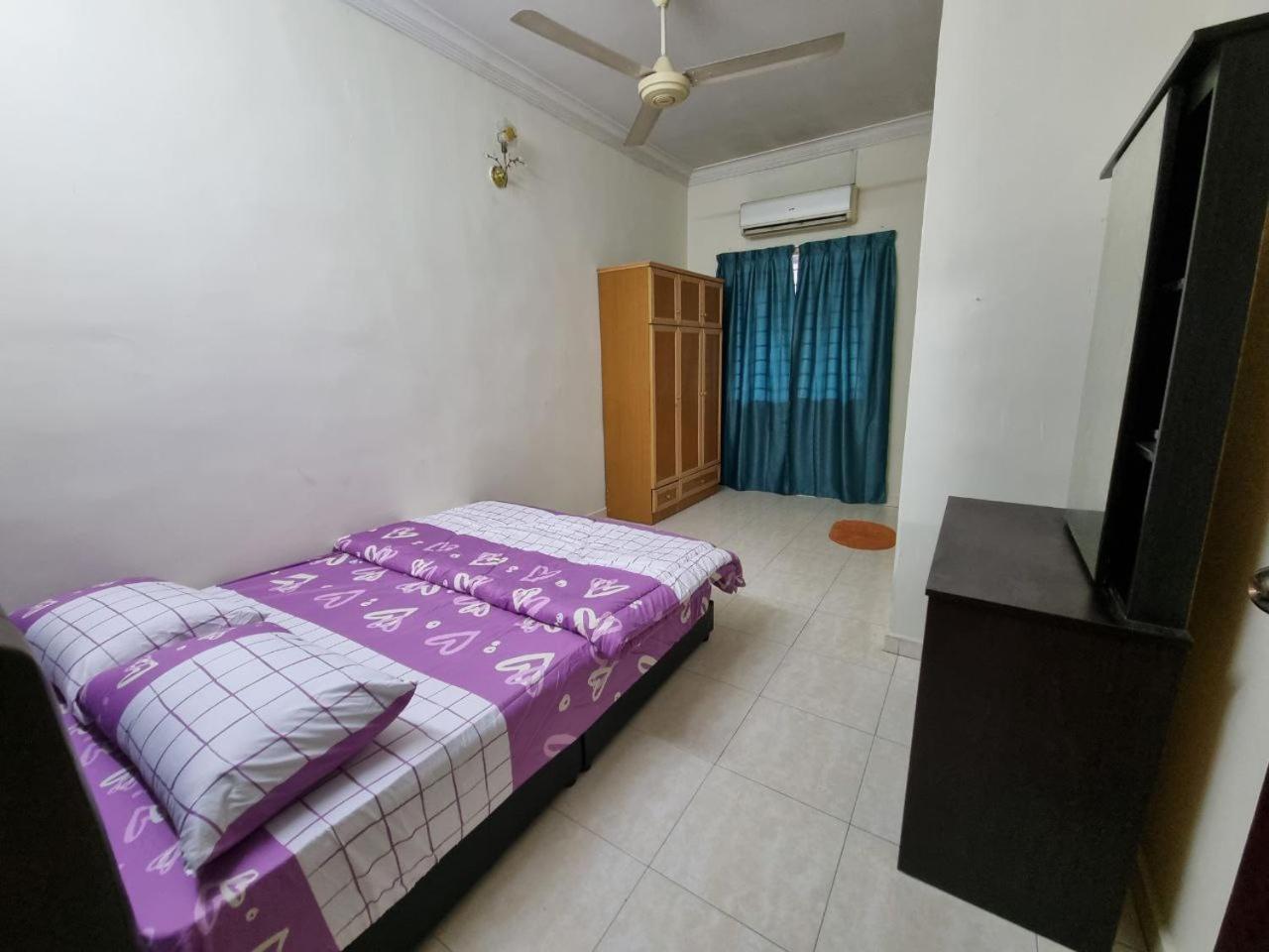 HELLO HOMESTAY