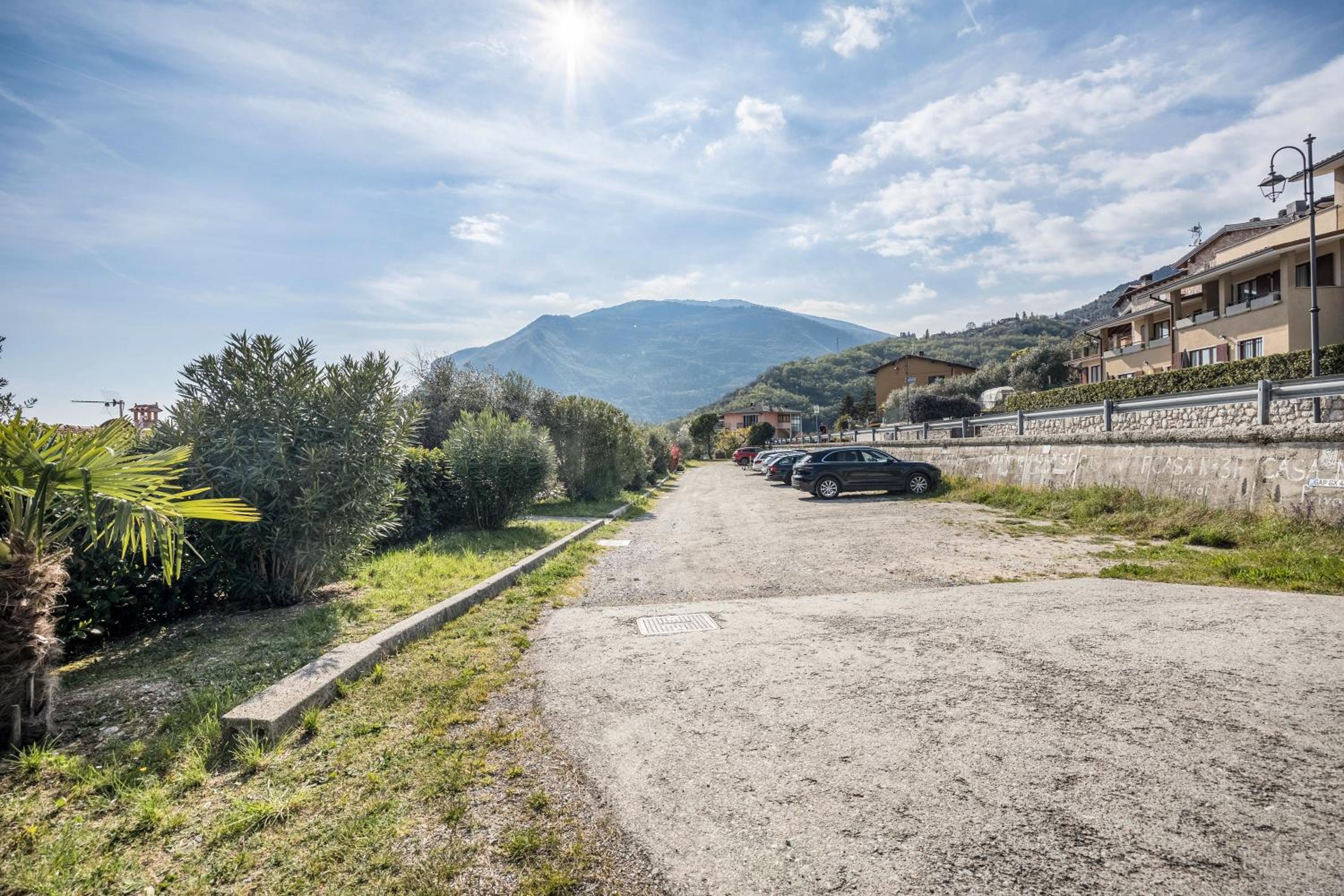 Suite Perlago view 3