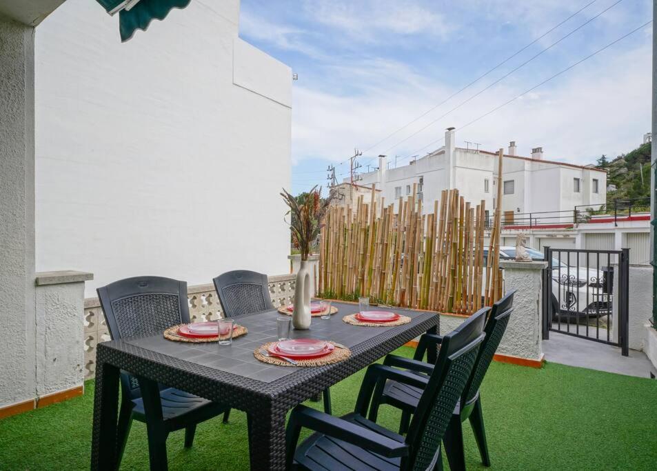 Maison de vacances avec piscine communautaire - WeHostYou