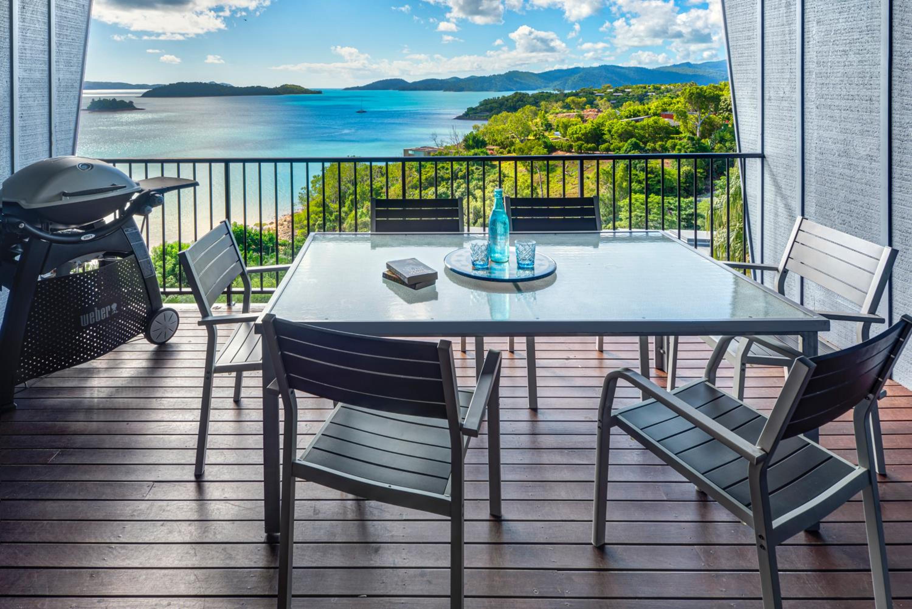 The Panorama 3, Hamilton Island 2 Bedroom 2 Bathroom Ocean View Modern Apartment