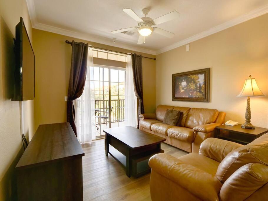Poolside condo at Tuscana Resort with Hot Tub