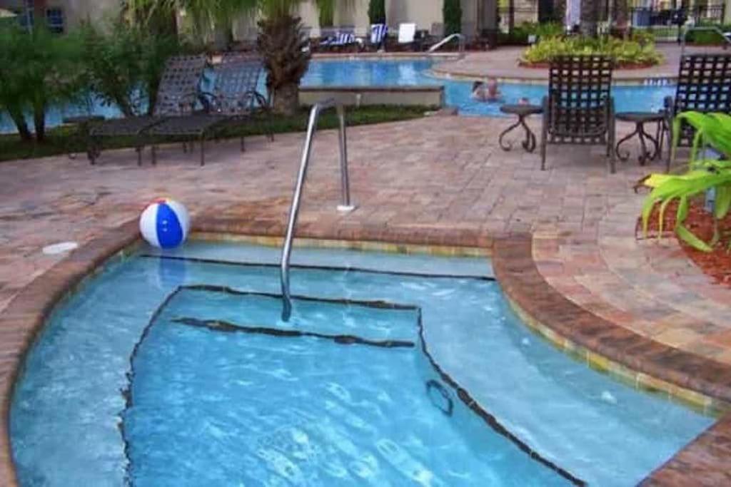 Poolside condo at Tuscana Resort with Hot Tub