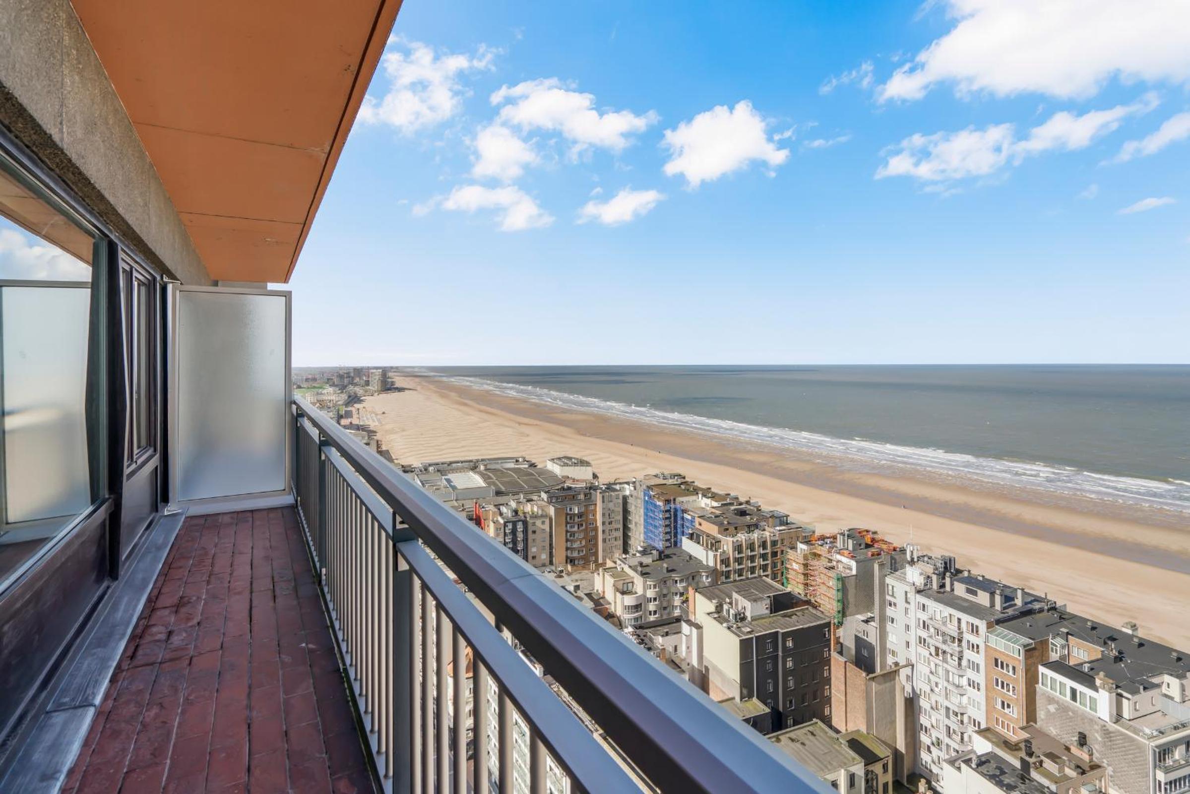 Skyline app 5p met prachtige uitzichten & terras