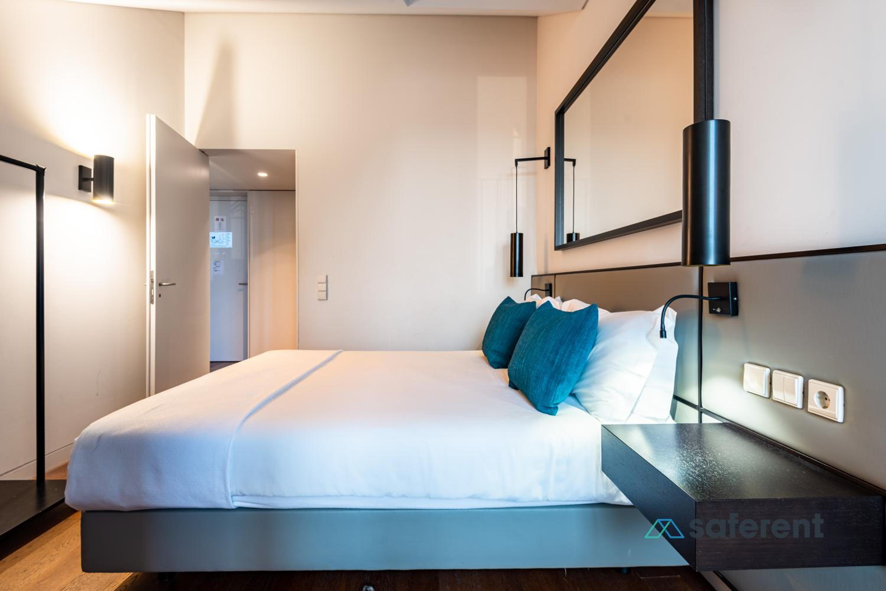 Exclusive Top Floor 2BD by the TimeOut market view 2