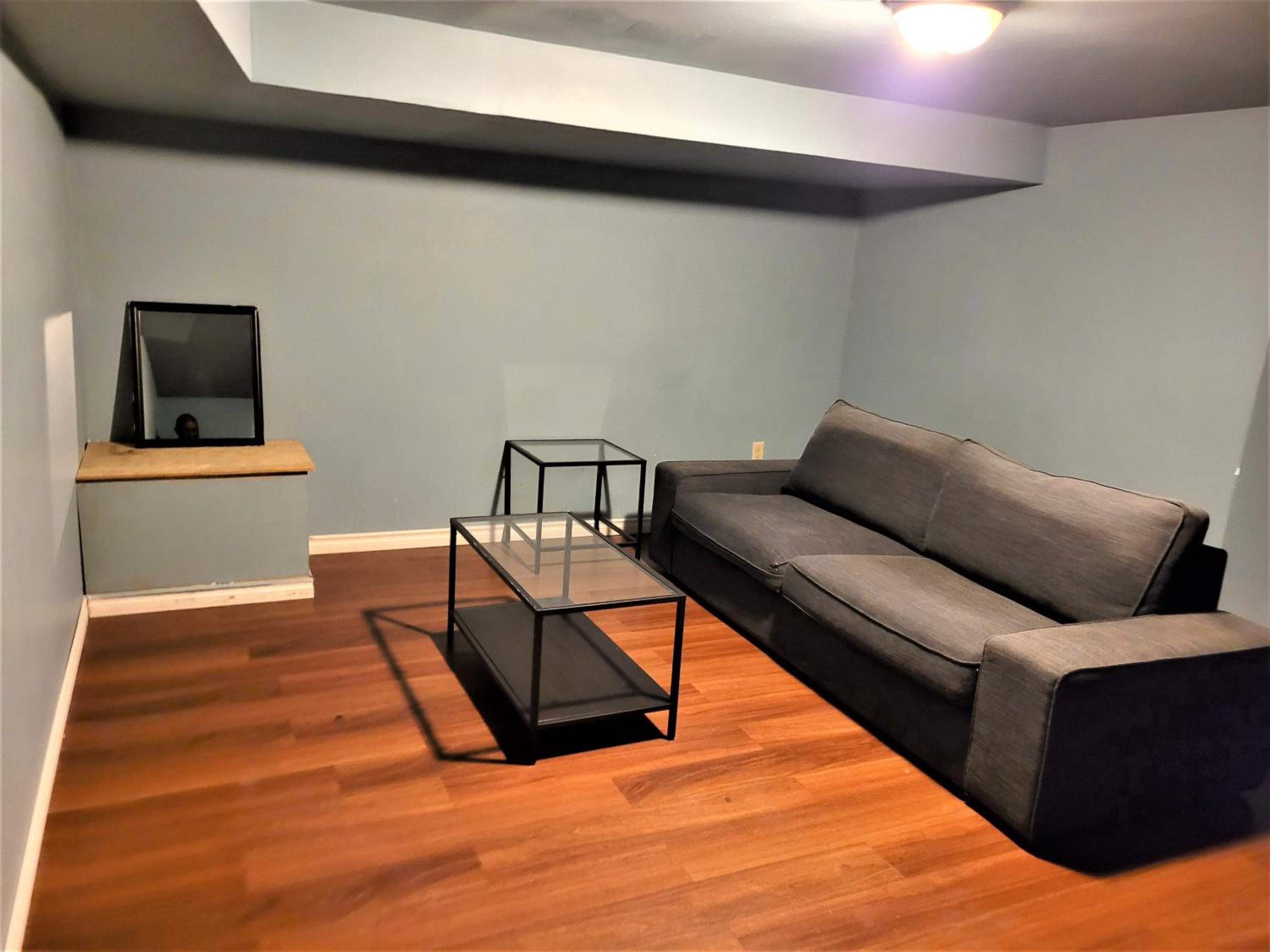Cozy 4 bedroom townhouse - peaceful feel of home