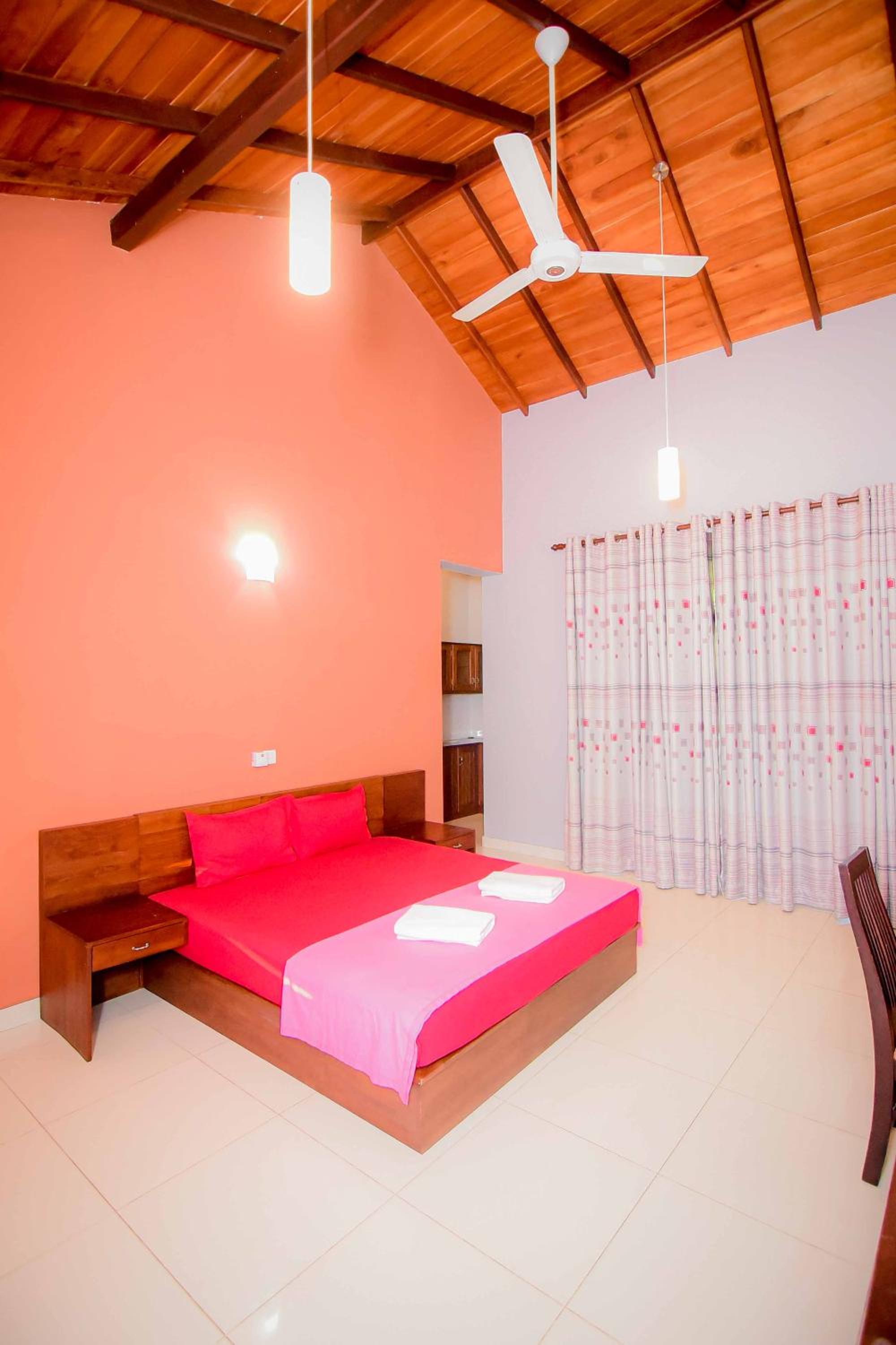 Airport Villa
