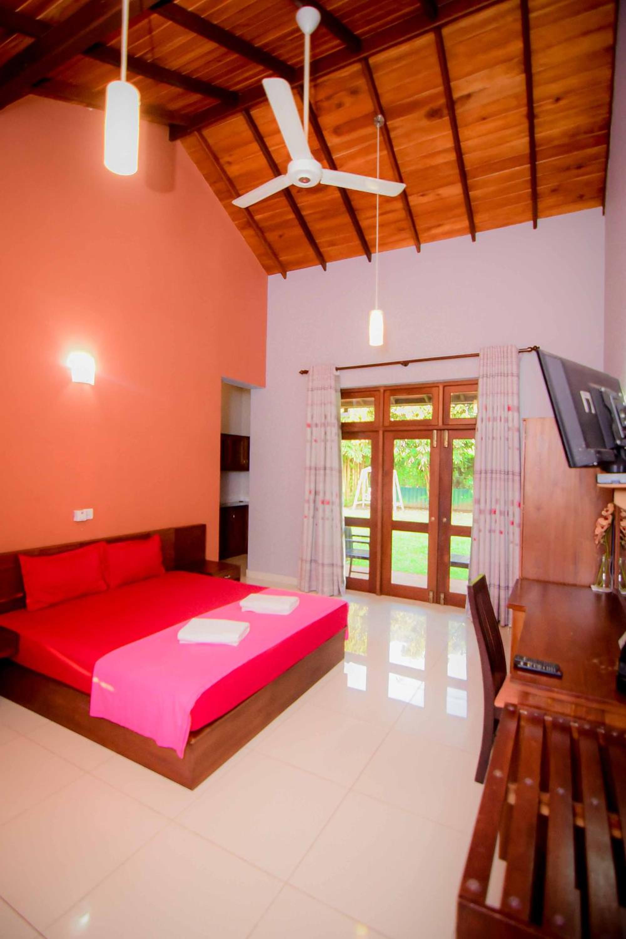 Airport Villa