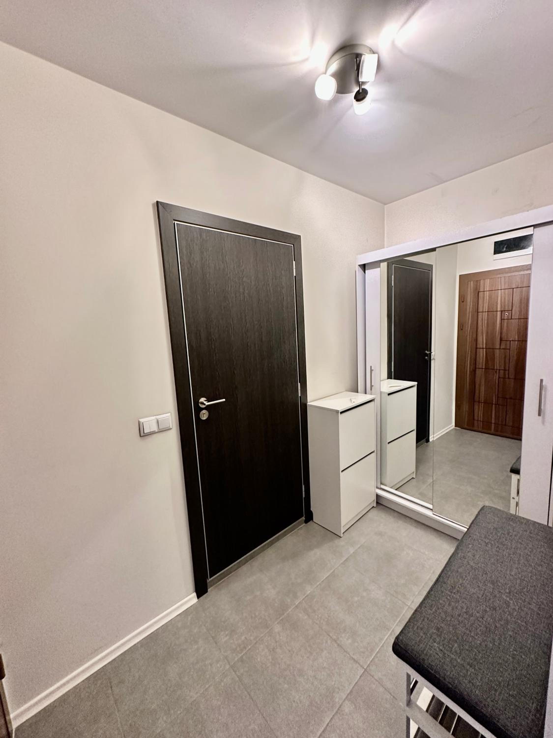 Allegro Home, Apartment by LMG