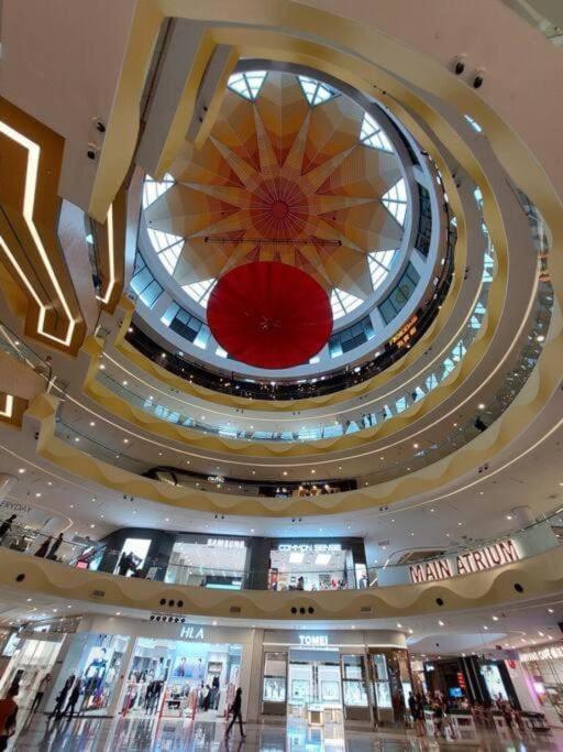 Staycation Hots @ Sunway Velocity Mall
