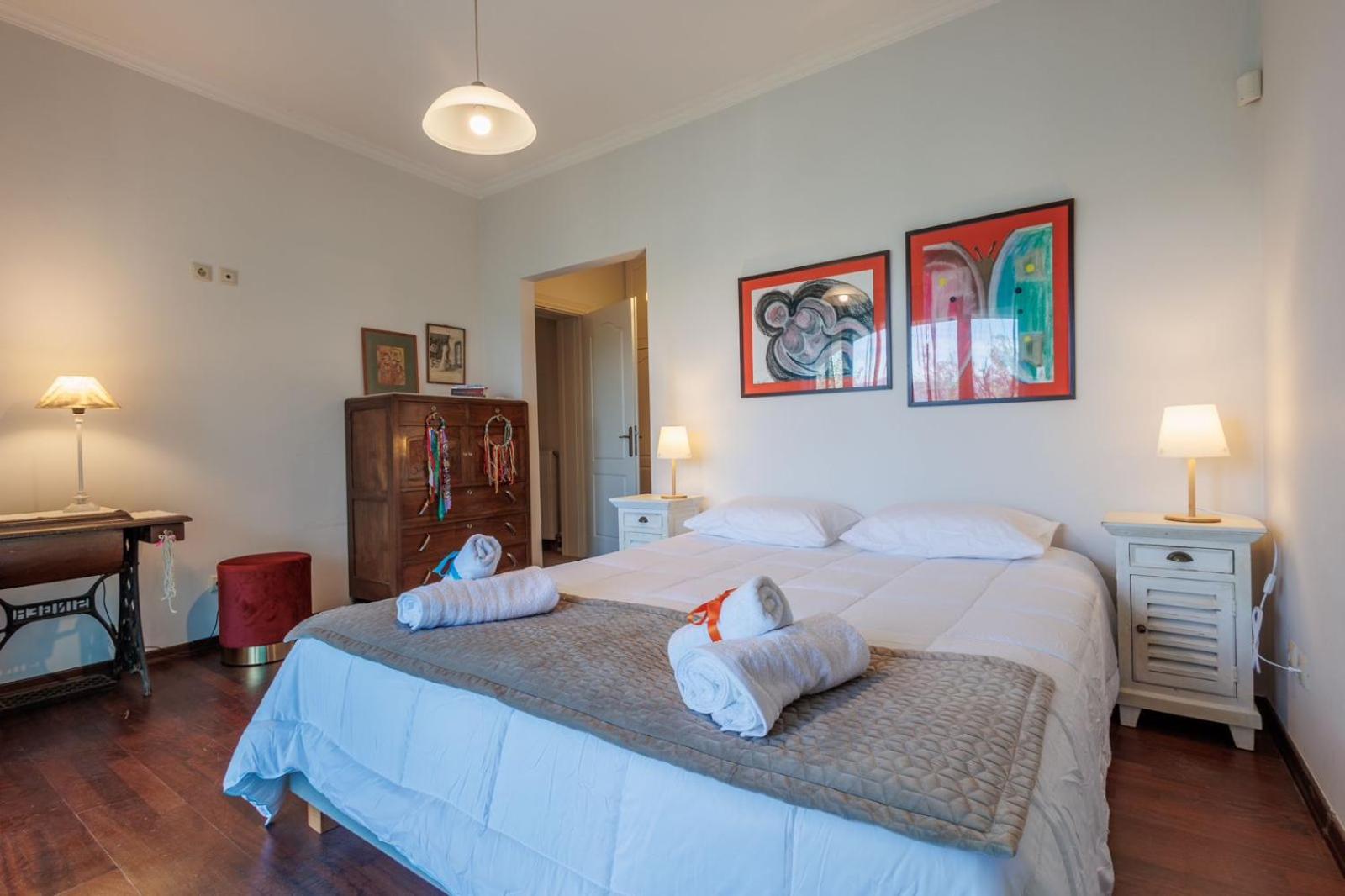 Secluded villa photo 2