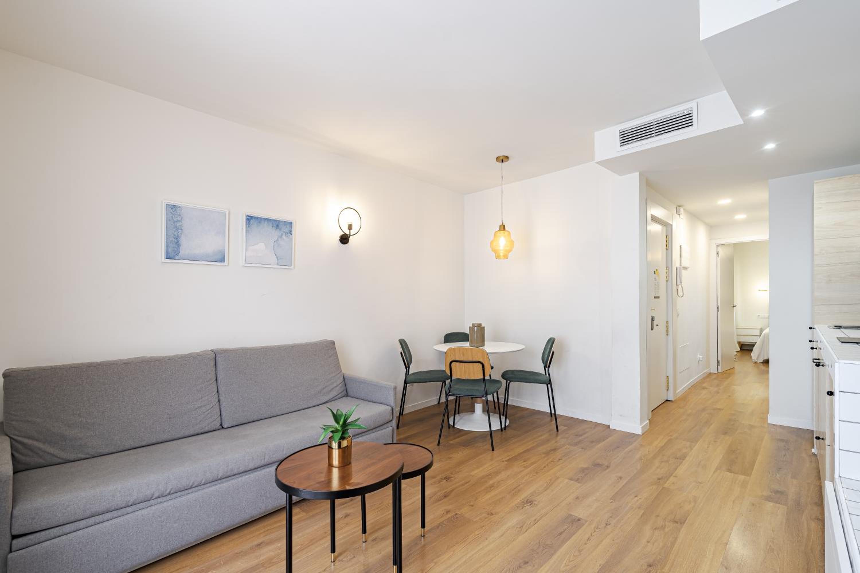 Madrid Sur Apartments by Olala Homes view 4