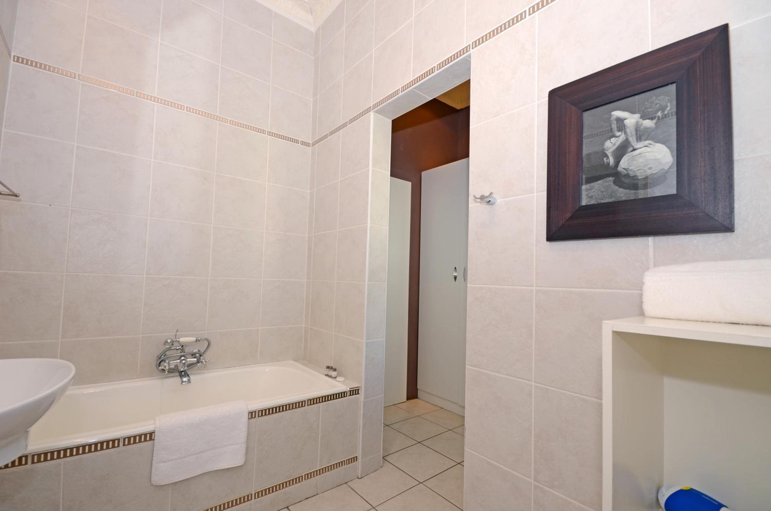 Saffron Guest House