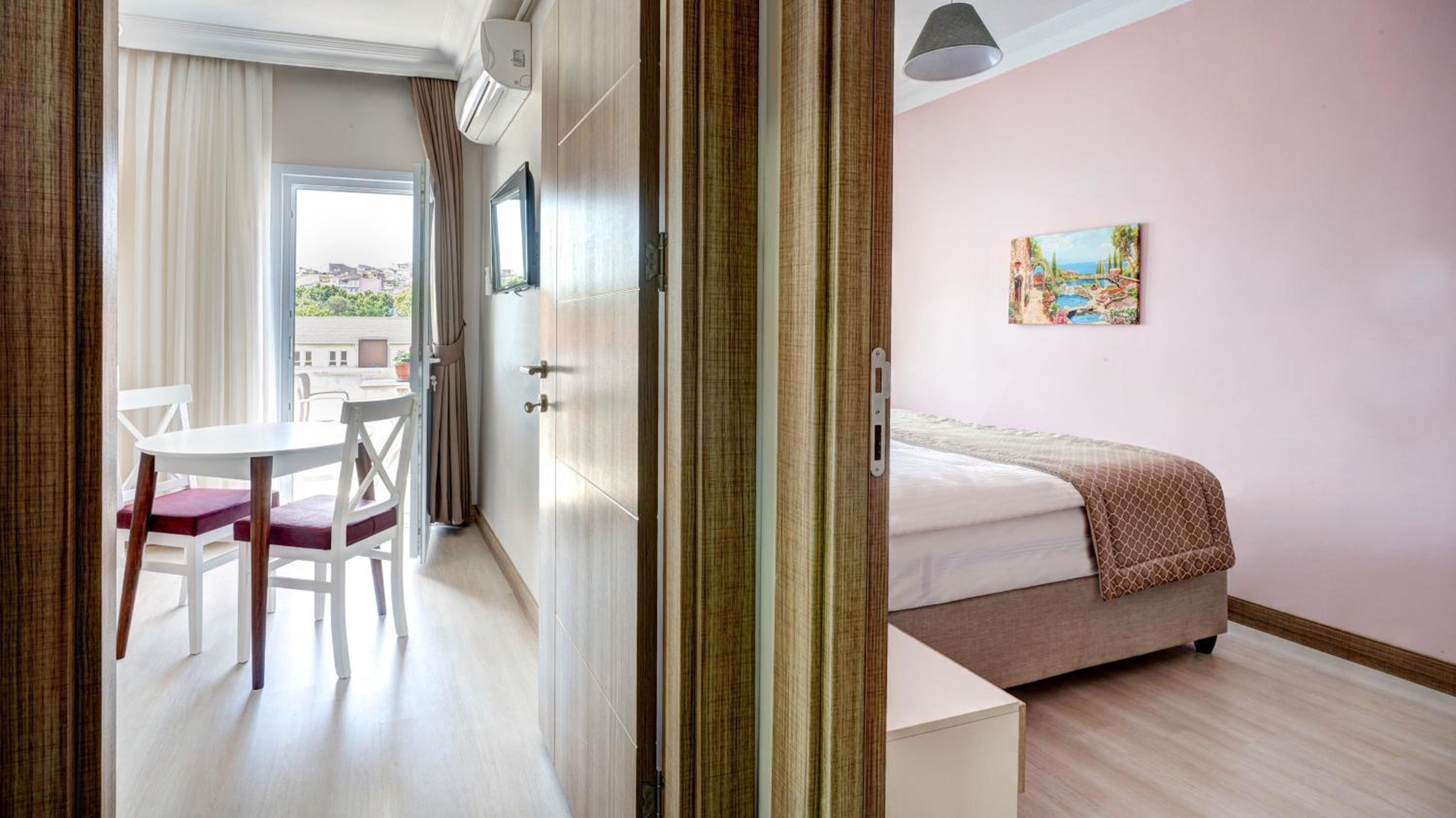 SEVEN ROSES APART OTEL - Image 28