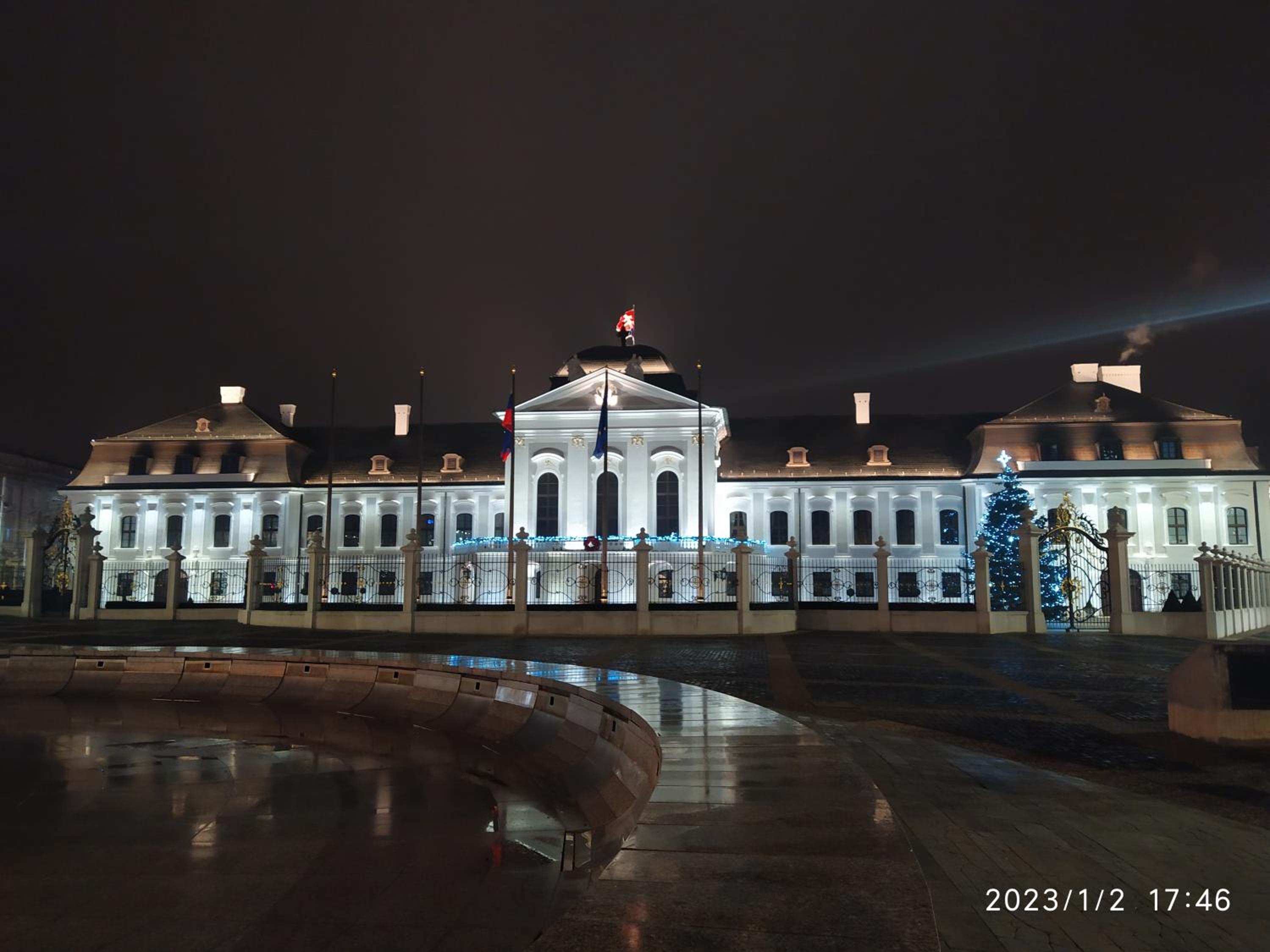 Krásny byt s výhľadmi v historickom centre view 2
