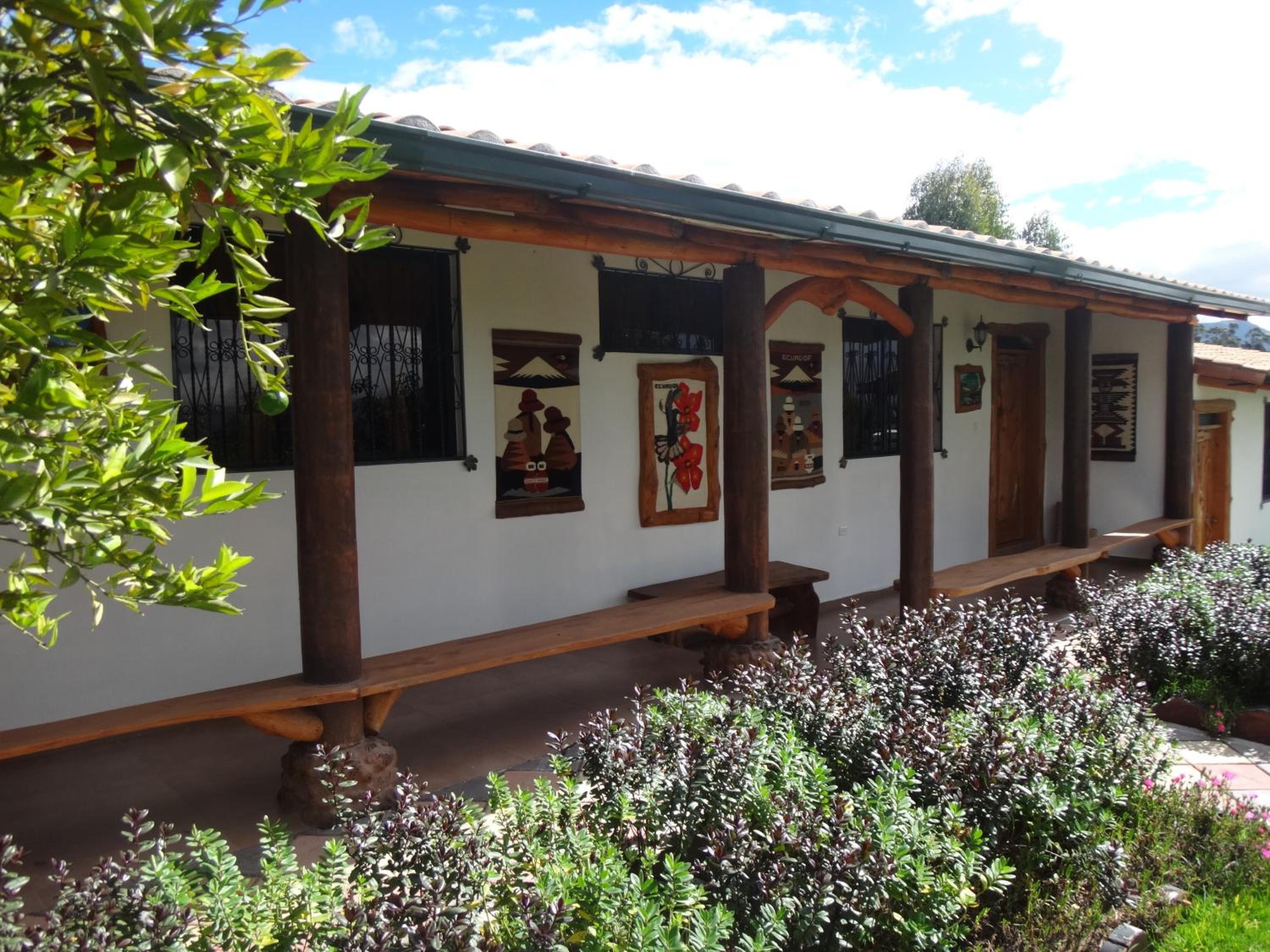 Zaysant Ecolodge