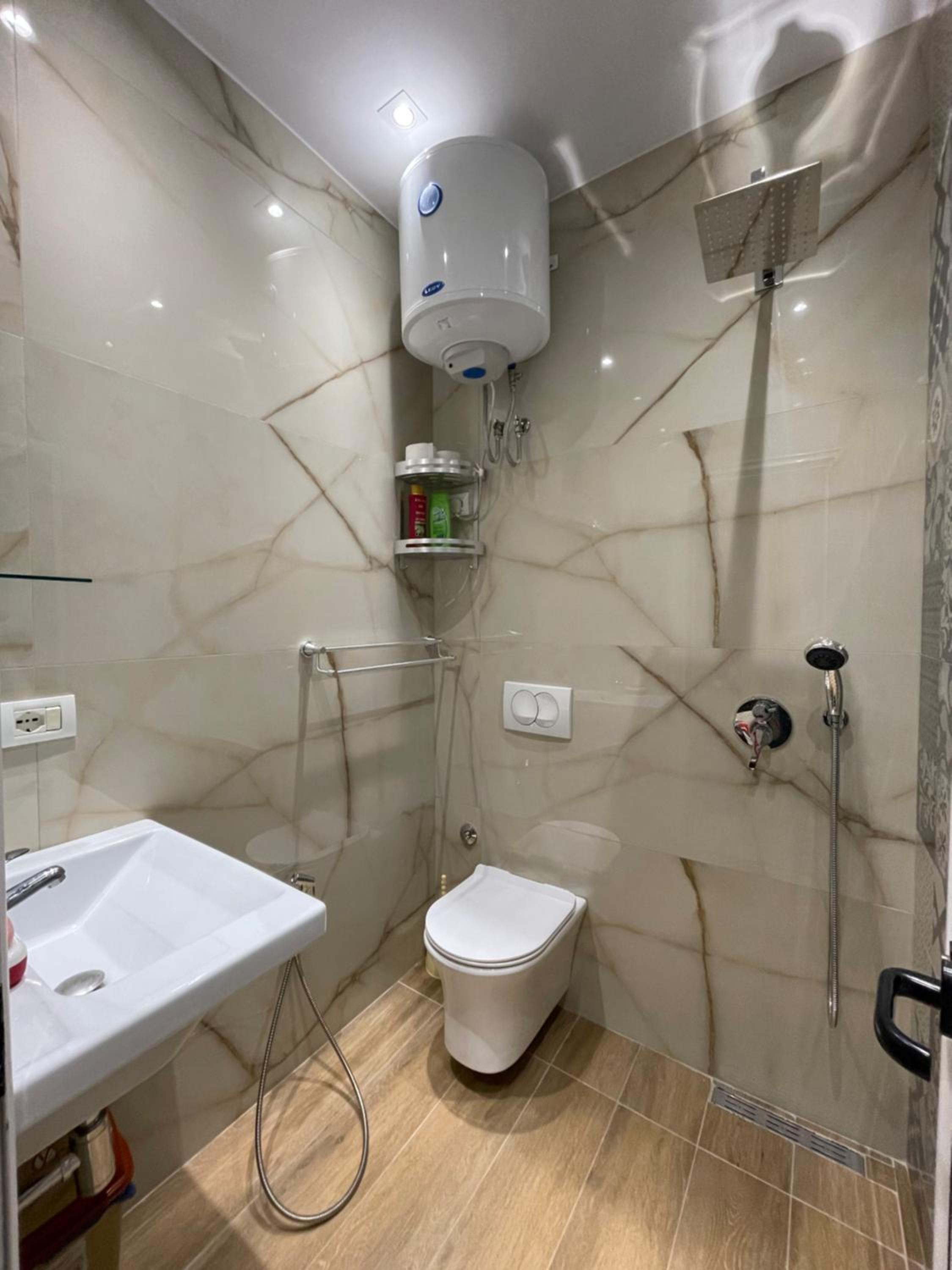 Modern 1 Bedroom City Apartment