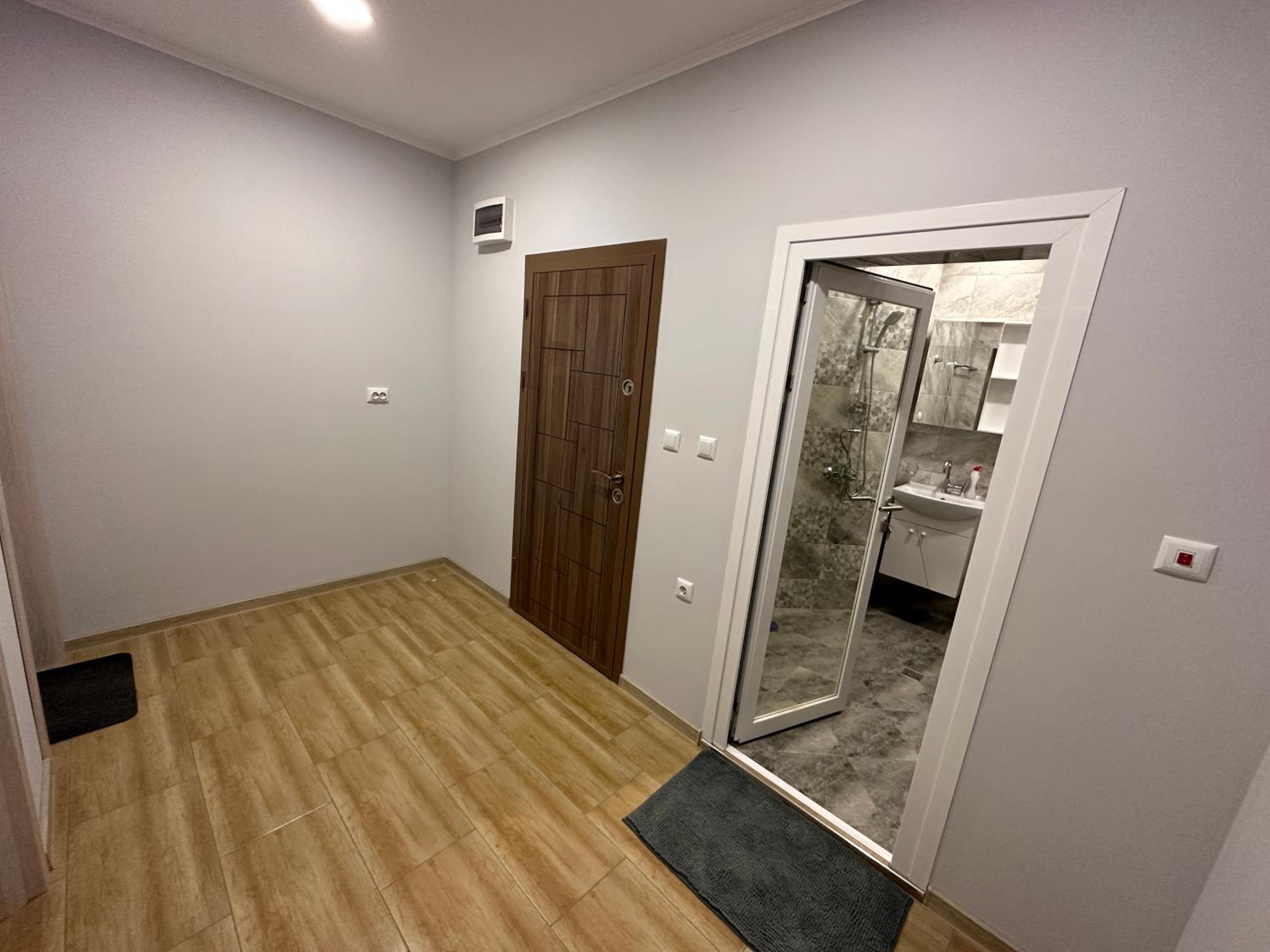 Utopia Apartment 1, by LMG