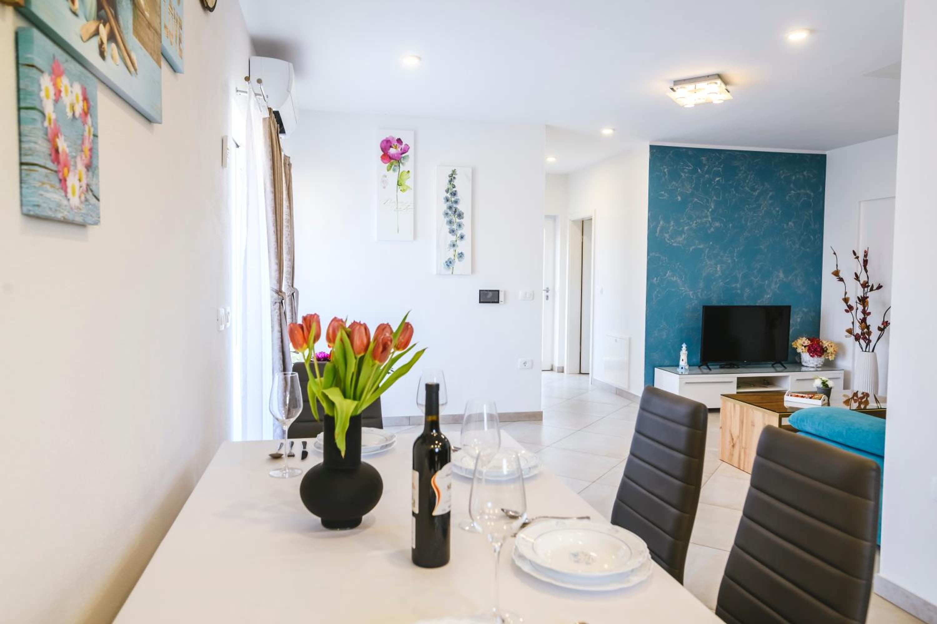 Apartments Mirela
