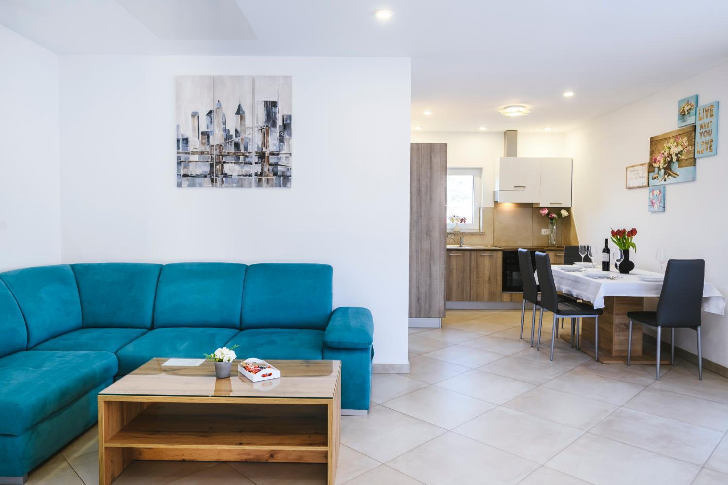 Apartments Mirela