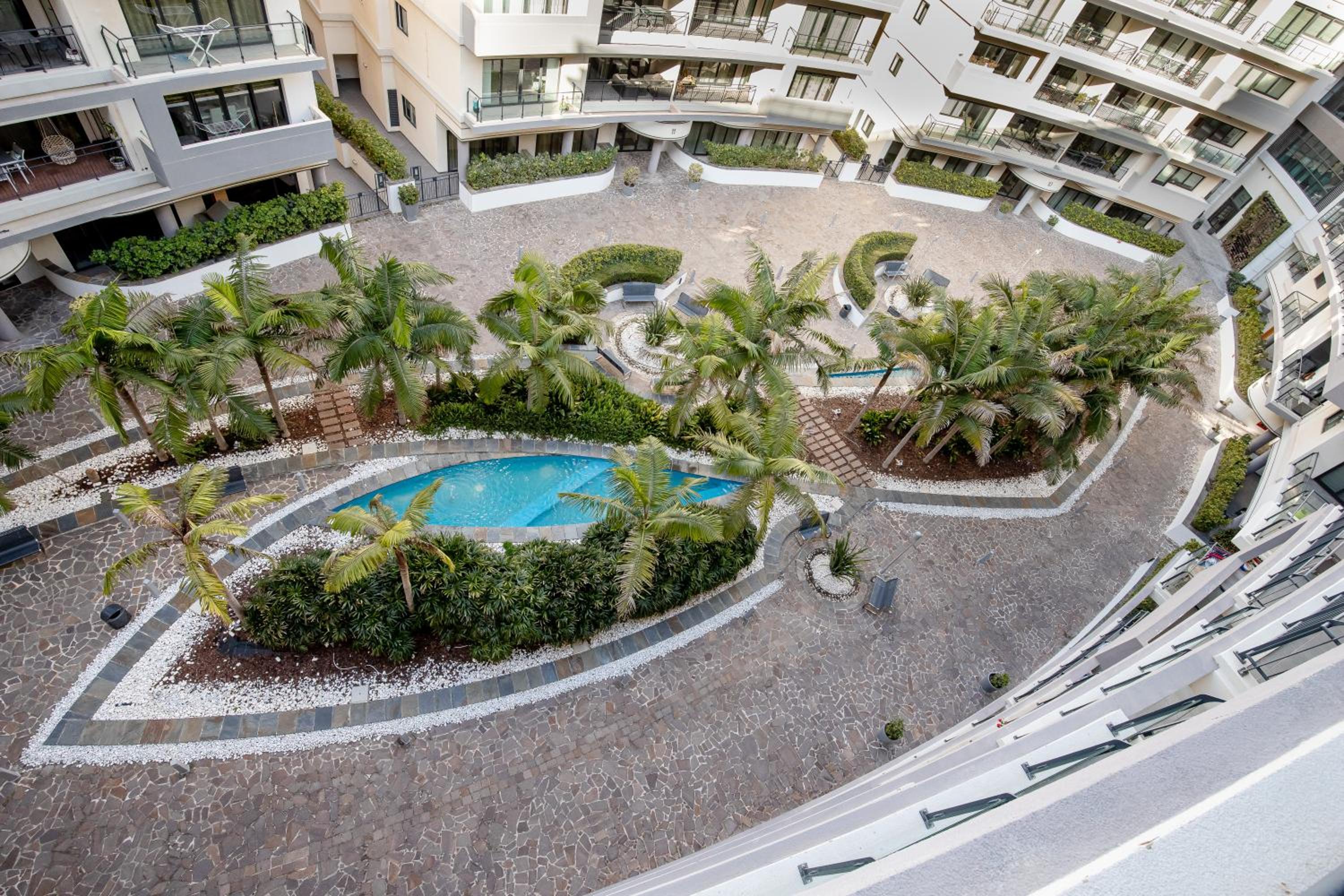 Lovely studio apt in the heart of St Julians photo 3