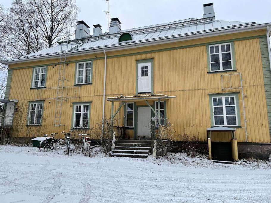 Yksiö+autopaikka/Small apt.+free parking