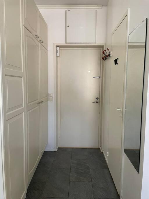 Yksiö+autopaikka/Small apt.+free parking