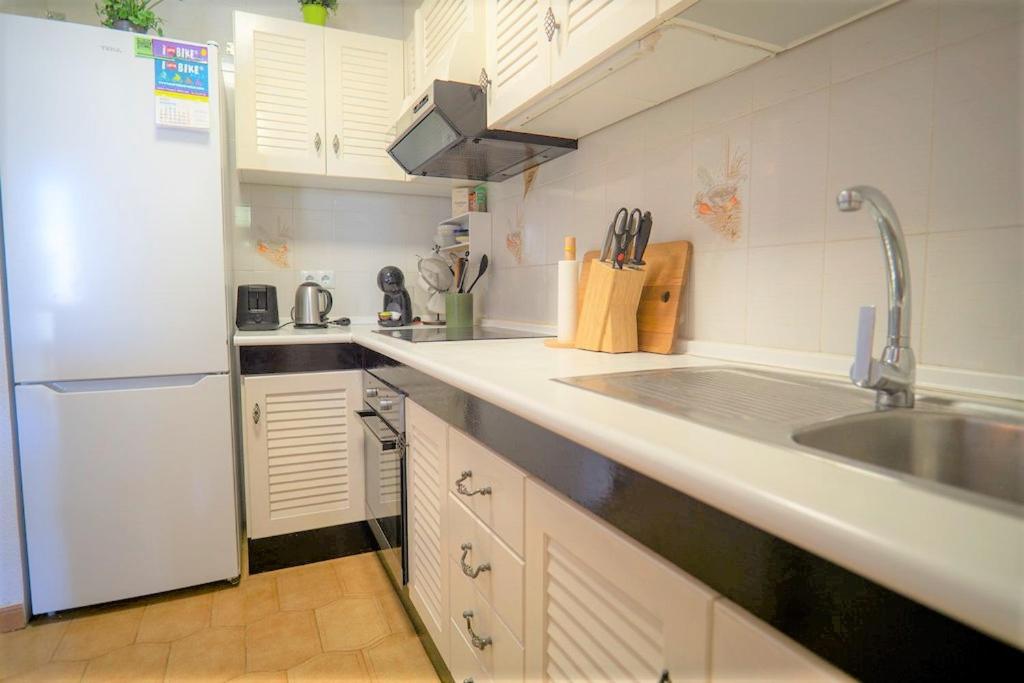 Beautiful 2 Bedroom Bungalow with Communal Pools