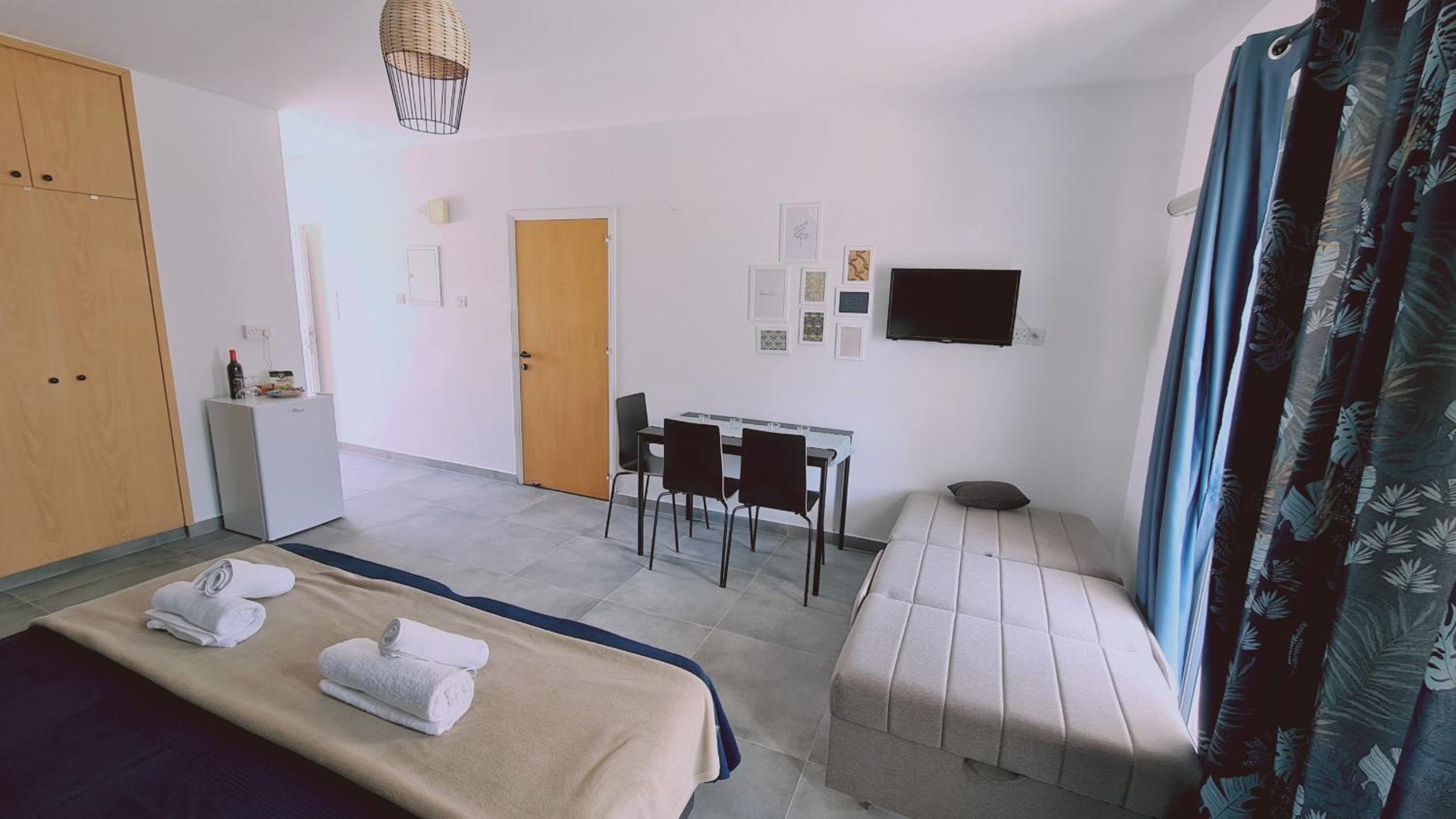 Nissi avenue 64 Studio 2 - Luxcyservices