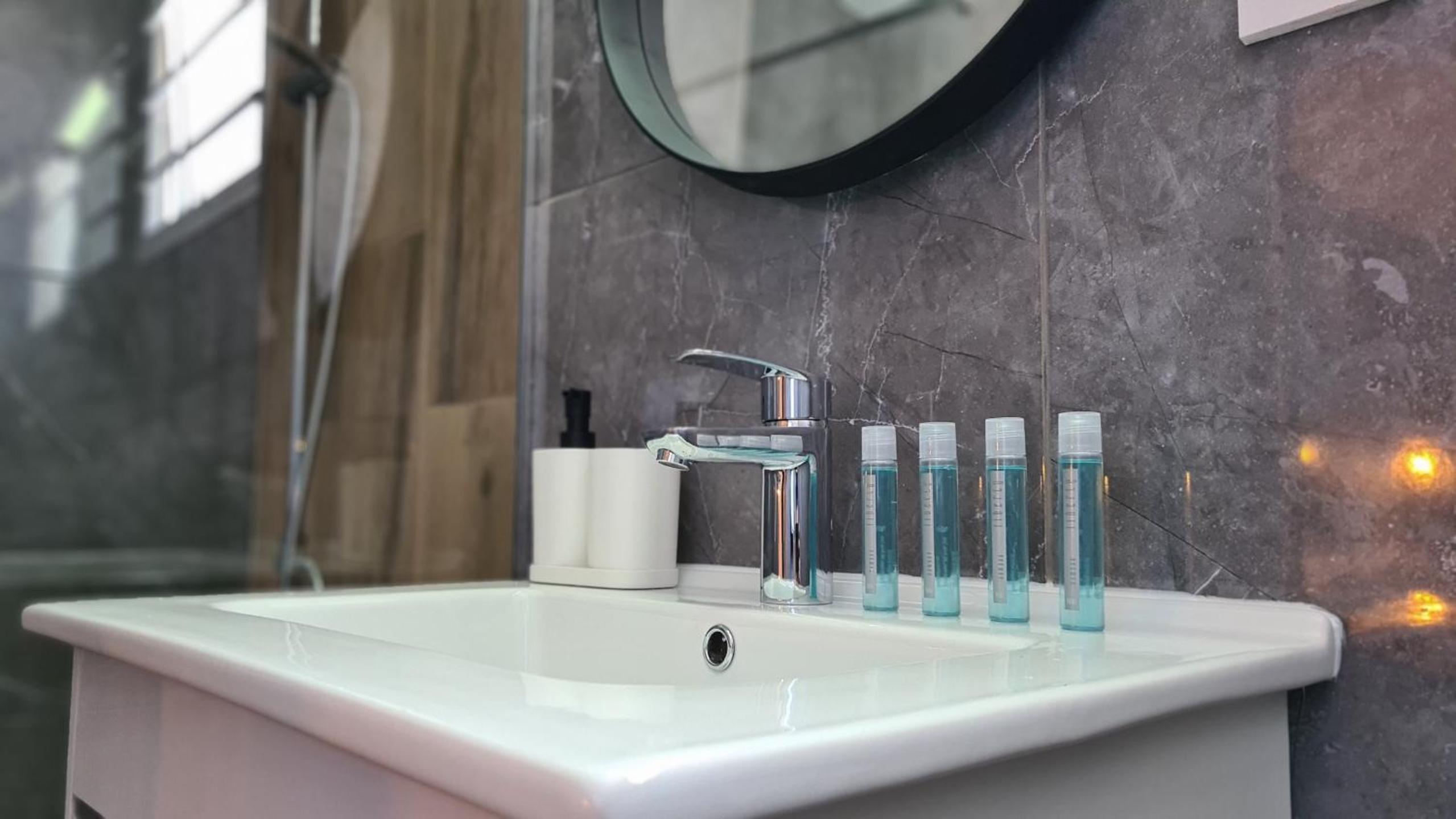 Nissi avenue 64 Studio 2 - Luxcyservices