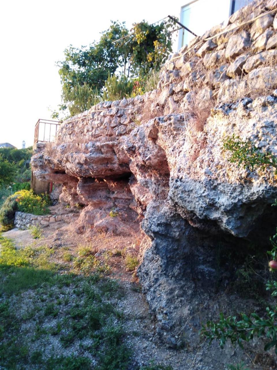 Villa The Cave