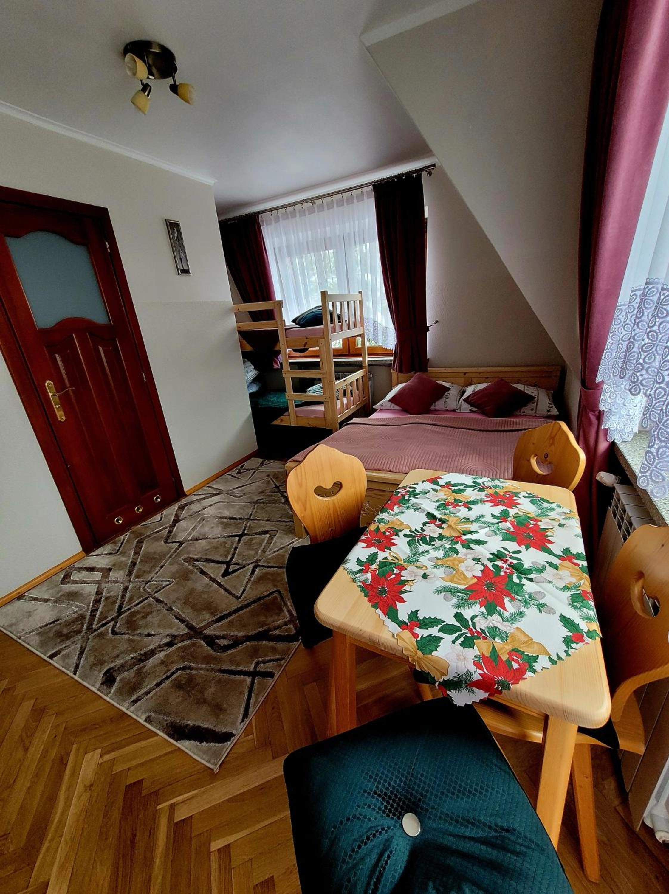 Photo 47