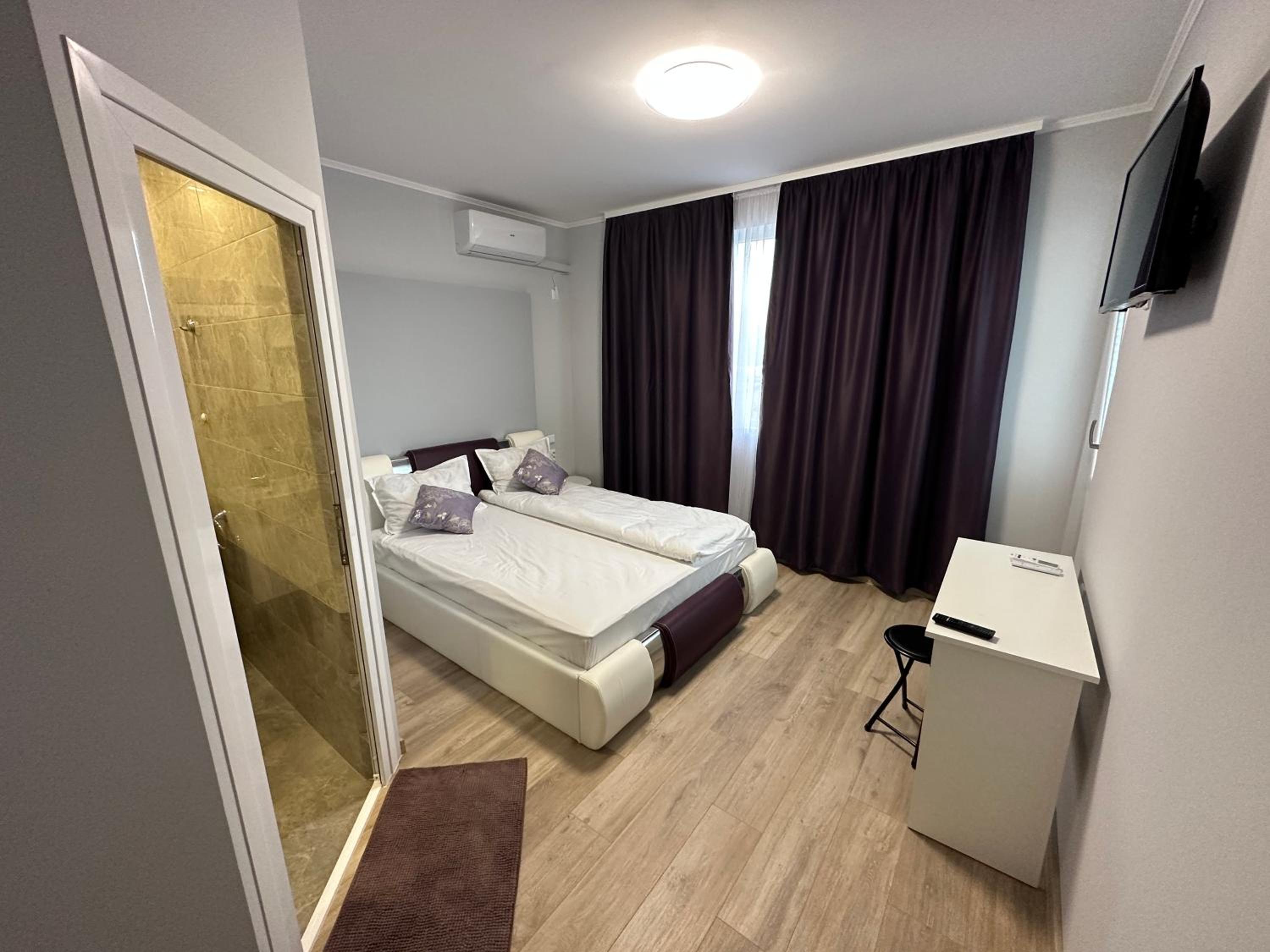 Utopia Apartment 4, by LMG
