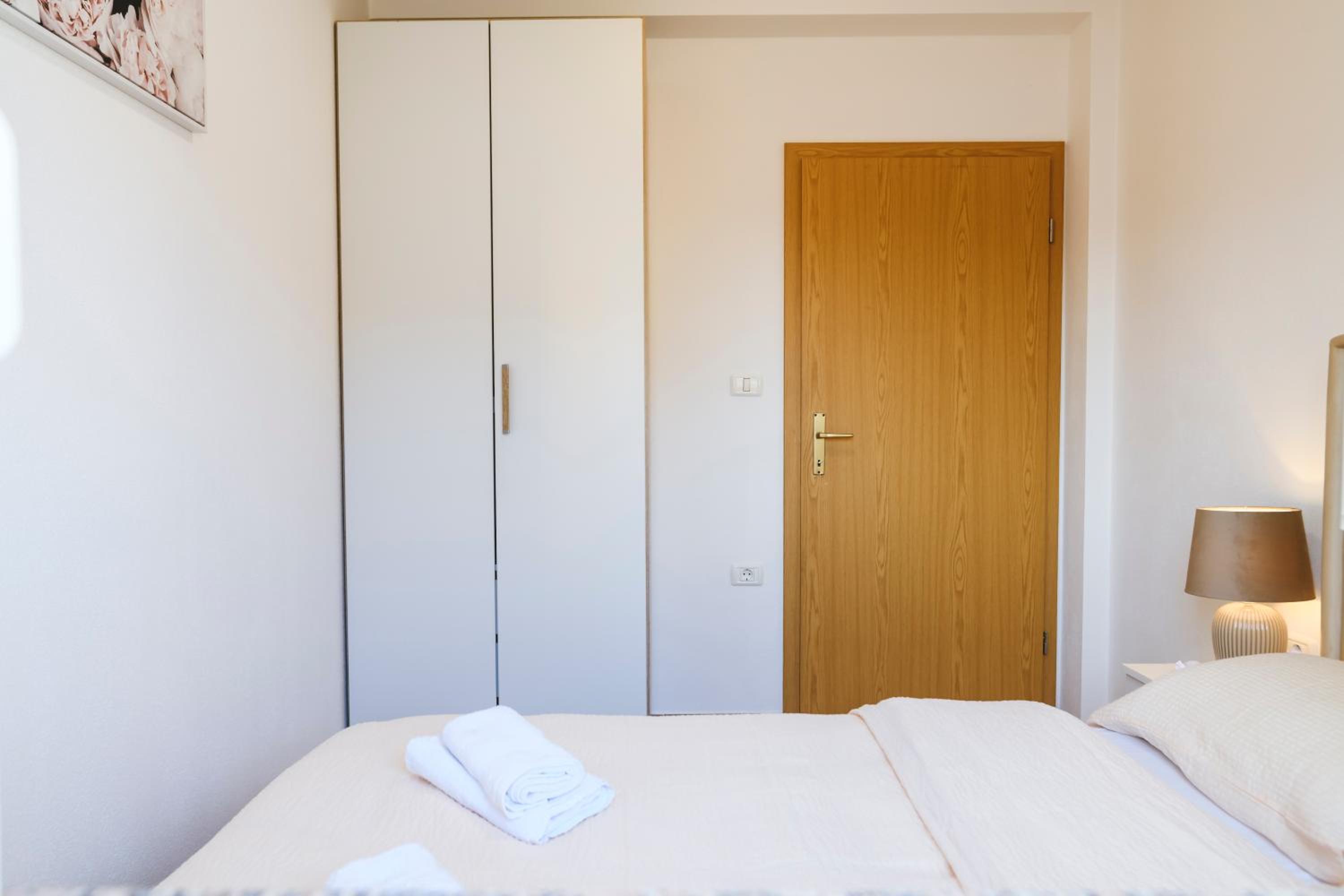 Apartments Mirela