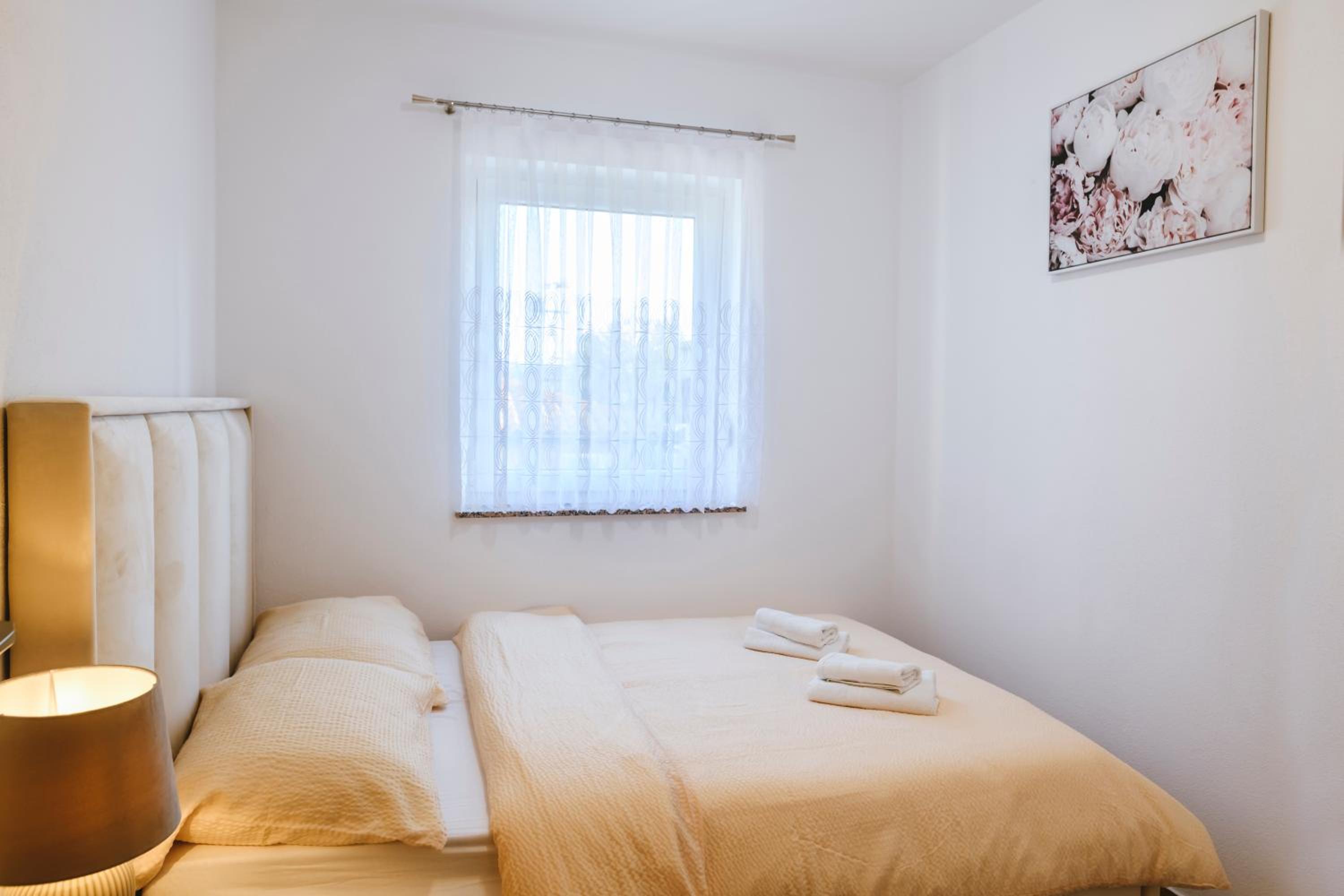 Apartments Mirela