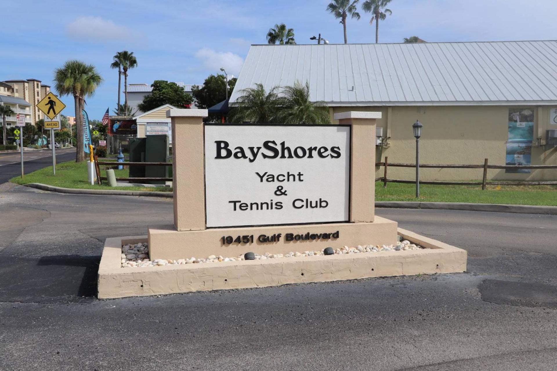 317 Bayshores Yacht Tennis Club