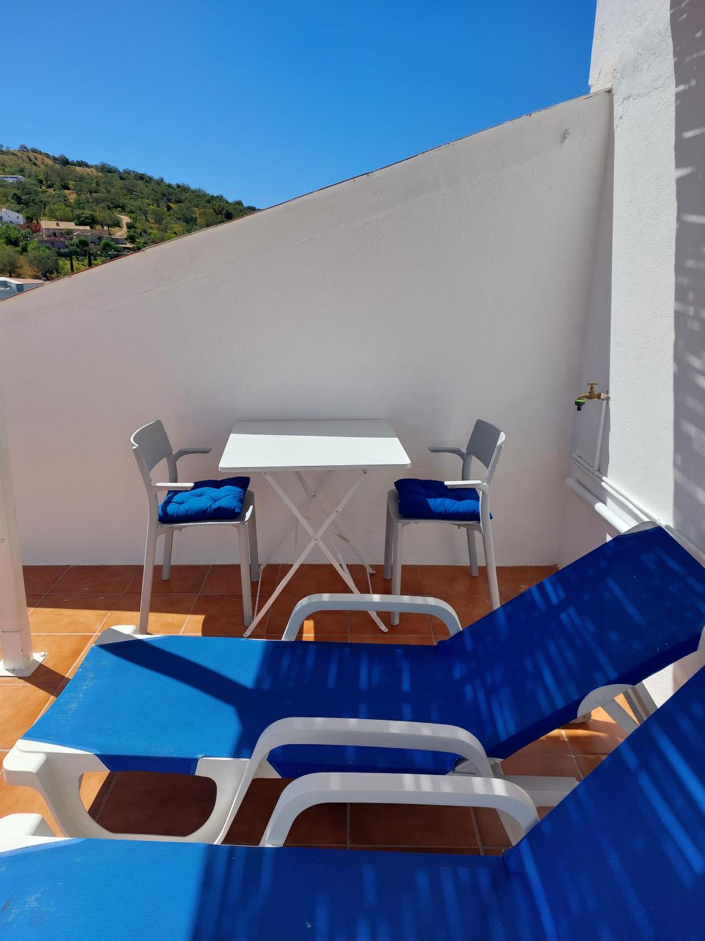 "Casa Oliveiras" studio avec terrasse et piscine view 5