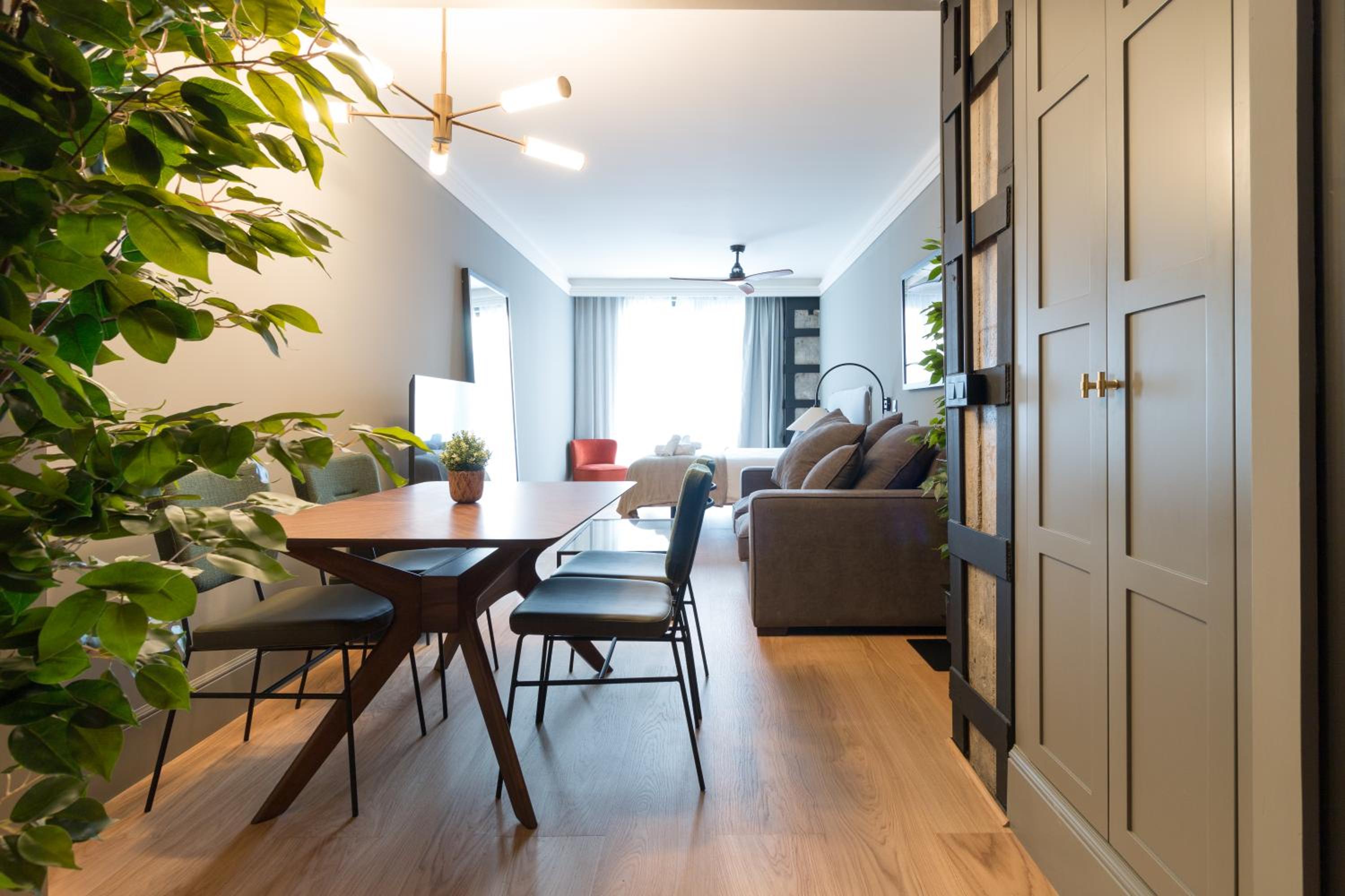 Old Town Apartments by Staynnapartments