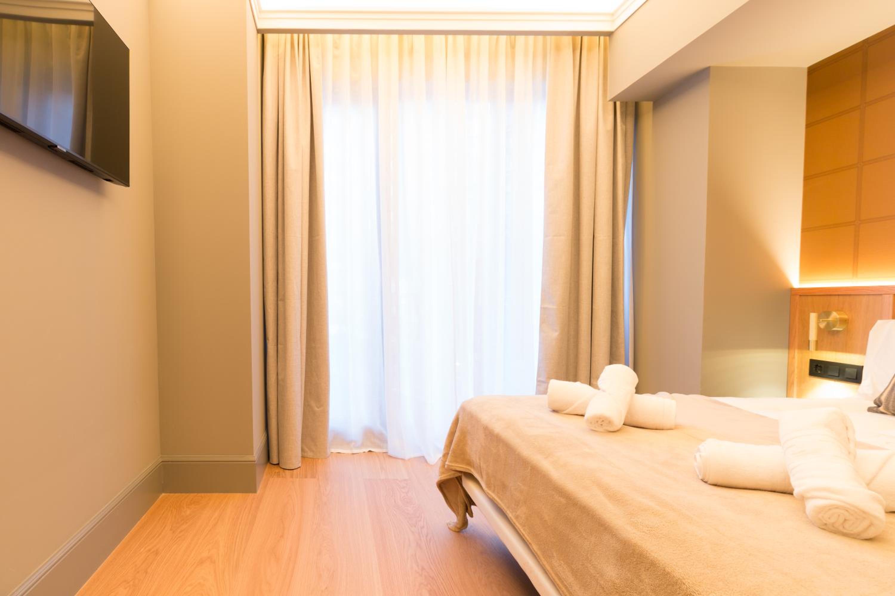 Old Town Apartments by Staynnapartments